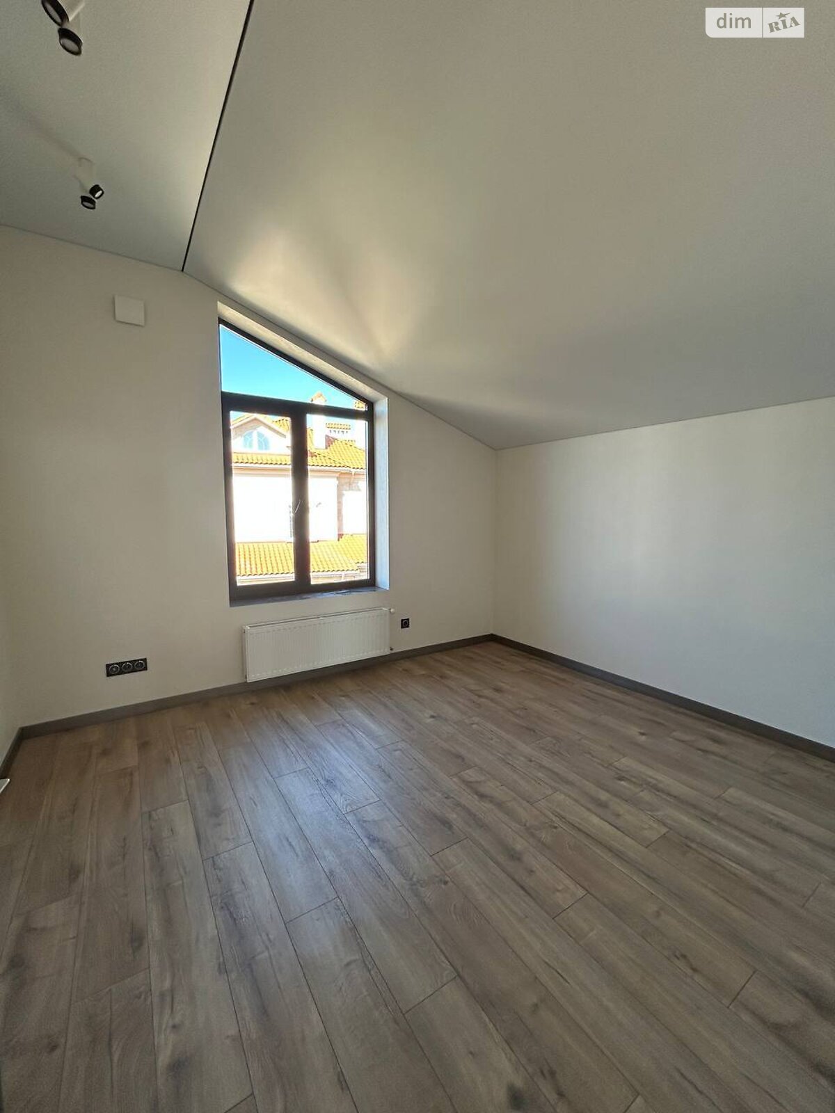 двухэтажный дом с верандой, 170 кв. м, газобетон. Продажа в Фонтанке фото 1 двухэтажный дом с верандой, 170 кв. м, газобетон. Продажа в Фонтанке фото 1