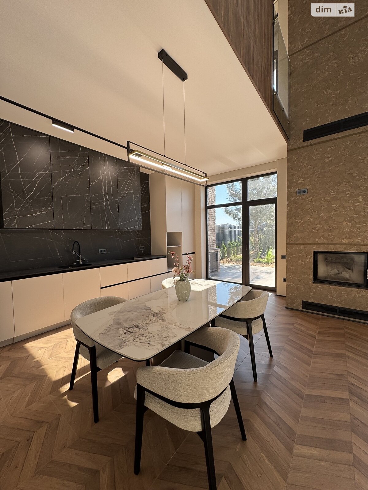 двоповерховий будинок, 170 кв. м, цегла. Продаж у Фонтанці фото 1 двоповерховий будинок, 170 кв. м, цегла. Продаж у Фонтанці фото 1