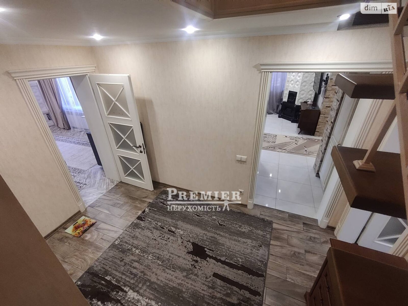 одноэтажный дом с гаражом, 138.8 кв. м, кирпич. Продажа в Фонтанке фото 1
