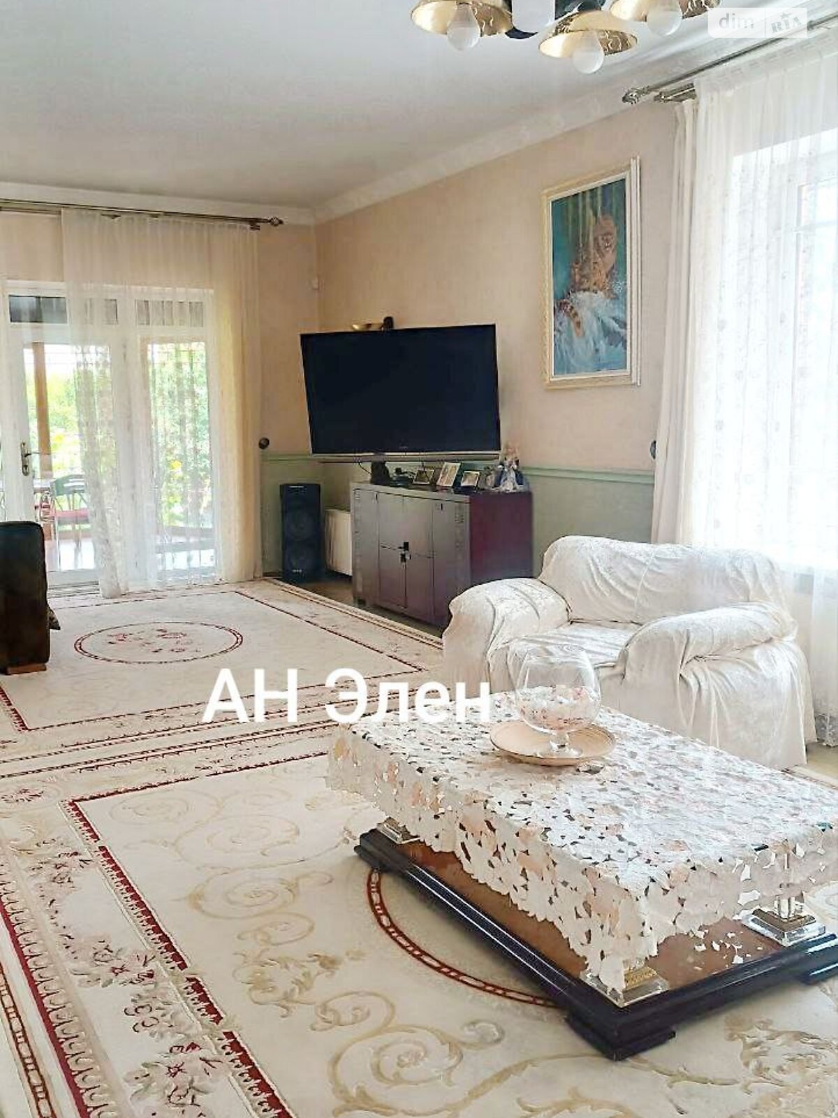 триповерховий будинок з мансардою, 410.4 кв. м, ракушняк. Продаж у Фонтанці фото 1 триповерховий будинок з мансардою, 410.4 кв. м, ракушняк. Продаж у Фонтанці фото 1