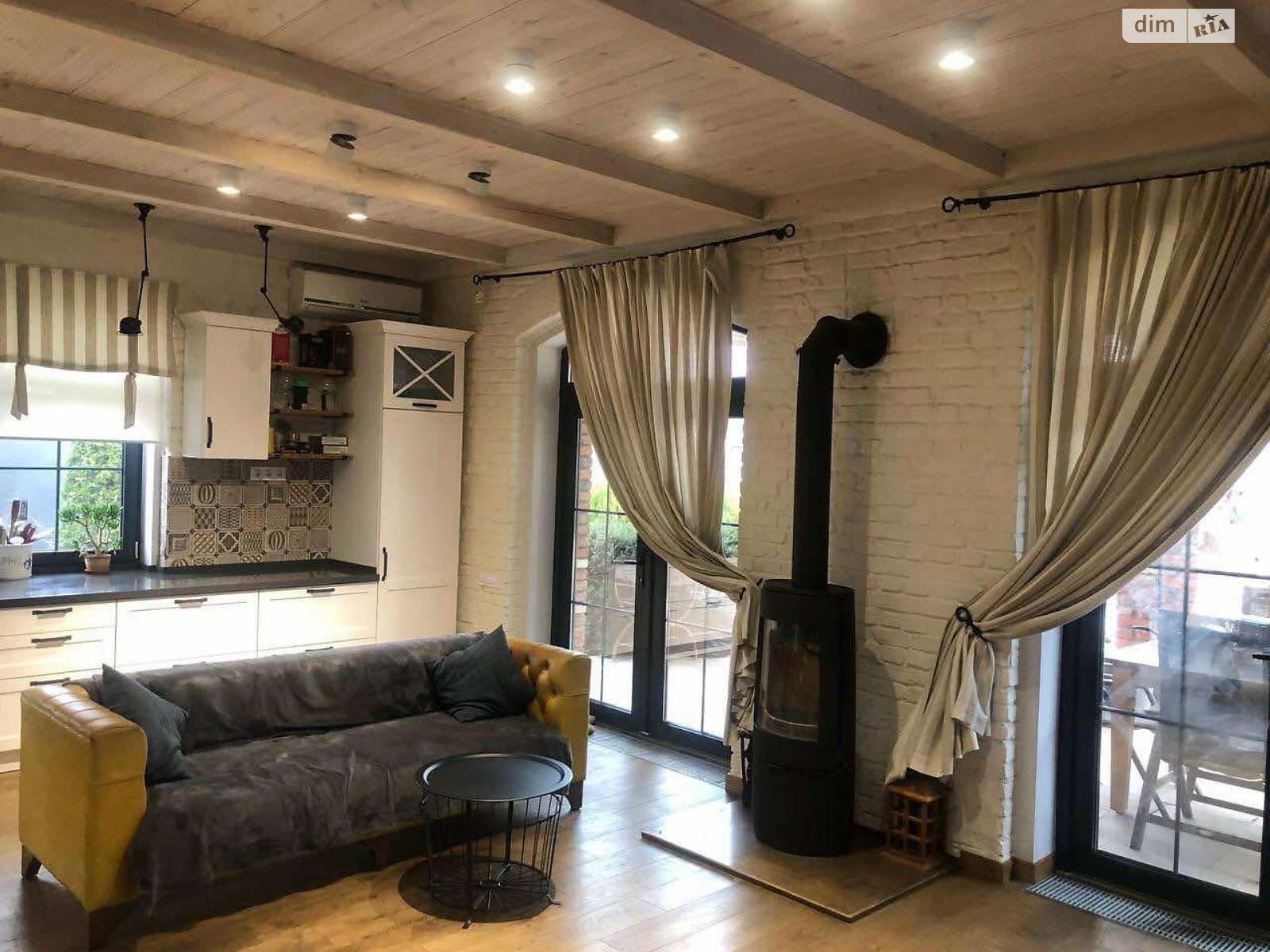 двухэтажный дом с верандой, 161.5 кв. м, кирпич. Продажа в Фонтанке фото 1