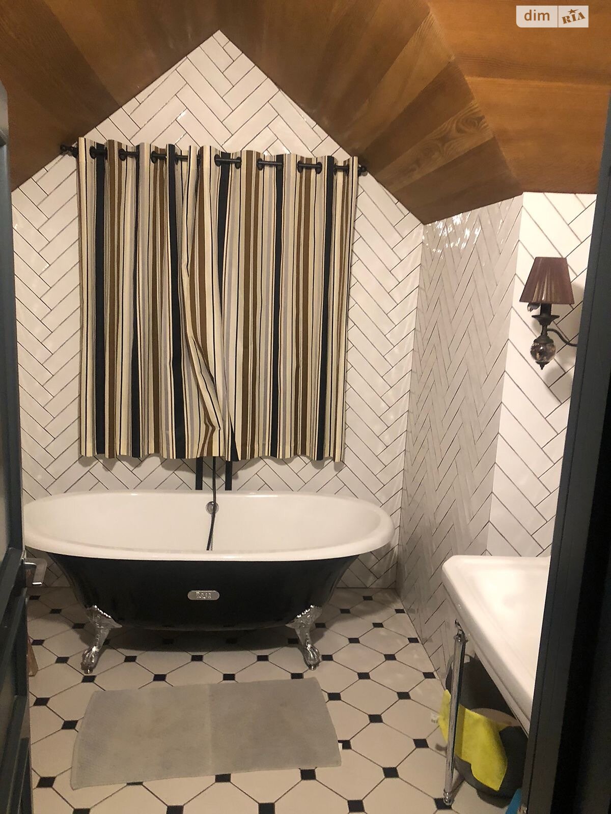 двухэтажный дом с верандой, 161.5 кв. м, кирпич. Продажа в Фонтанке фото 1