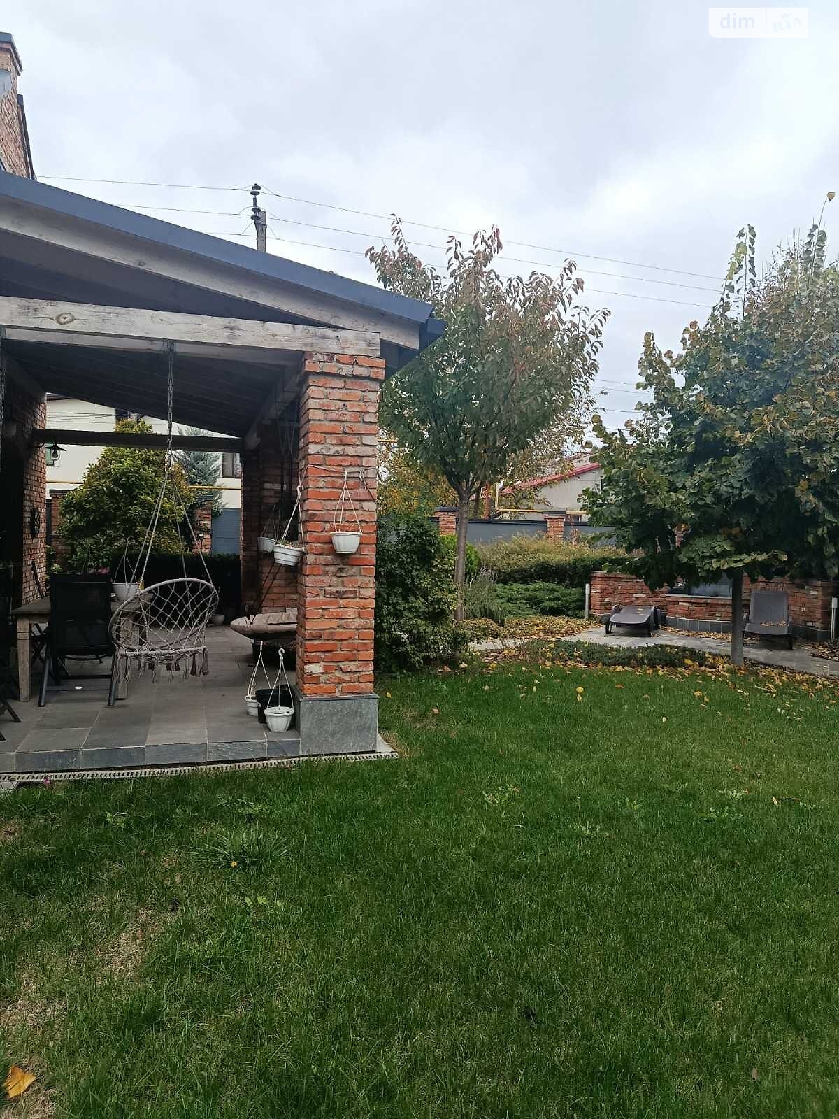 двухэтажный дом с верандой, 161.5 кв. м, кирпич. Продажа в Фонтанке фото 1