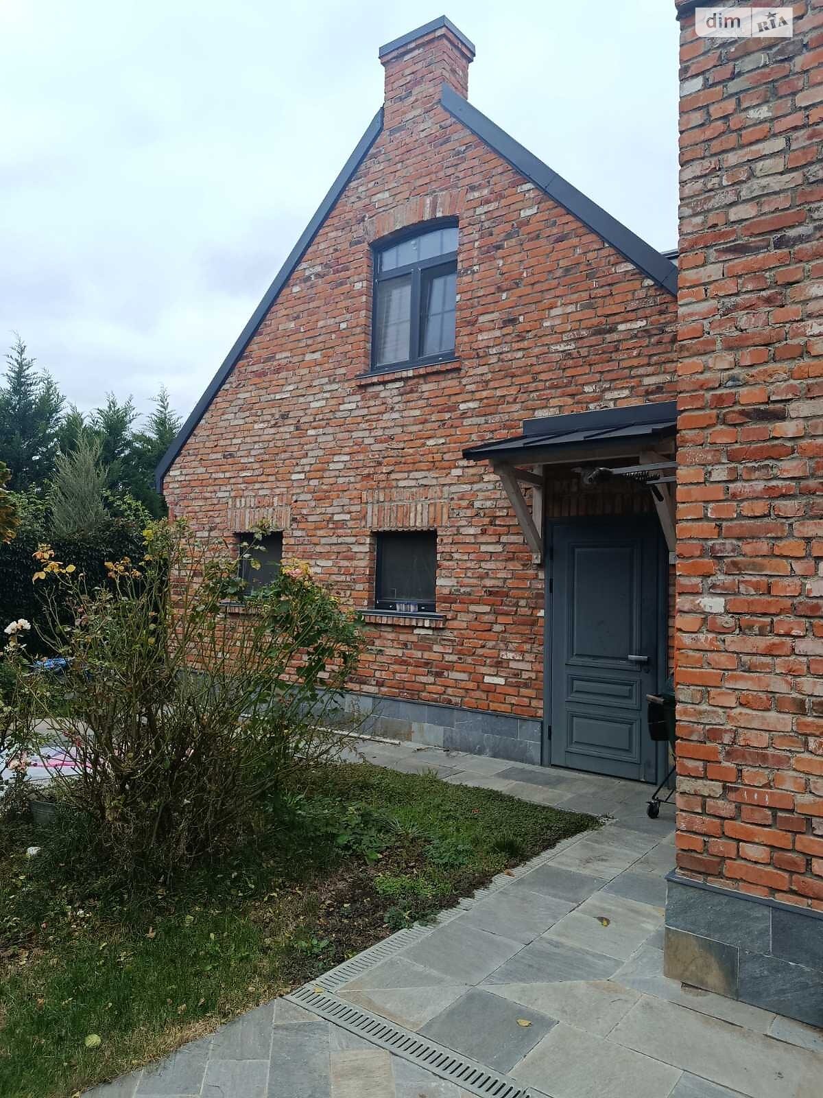 двухэтажный дом с верандой, 161.5 кв. м, кирпич. Продажа в Фонтанке фото 1