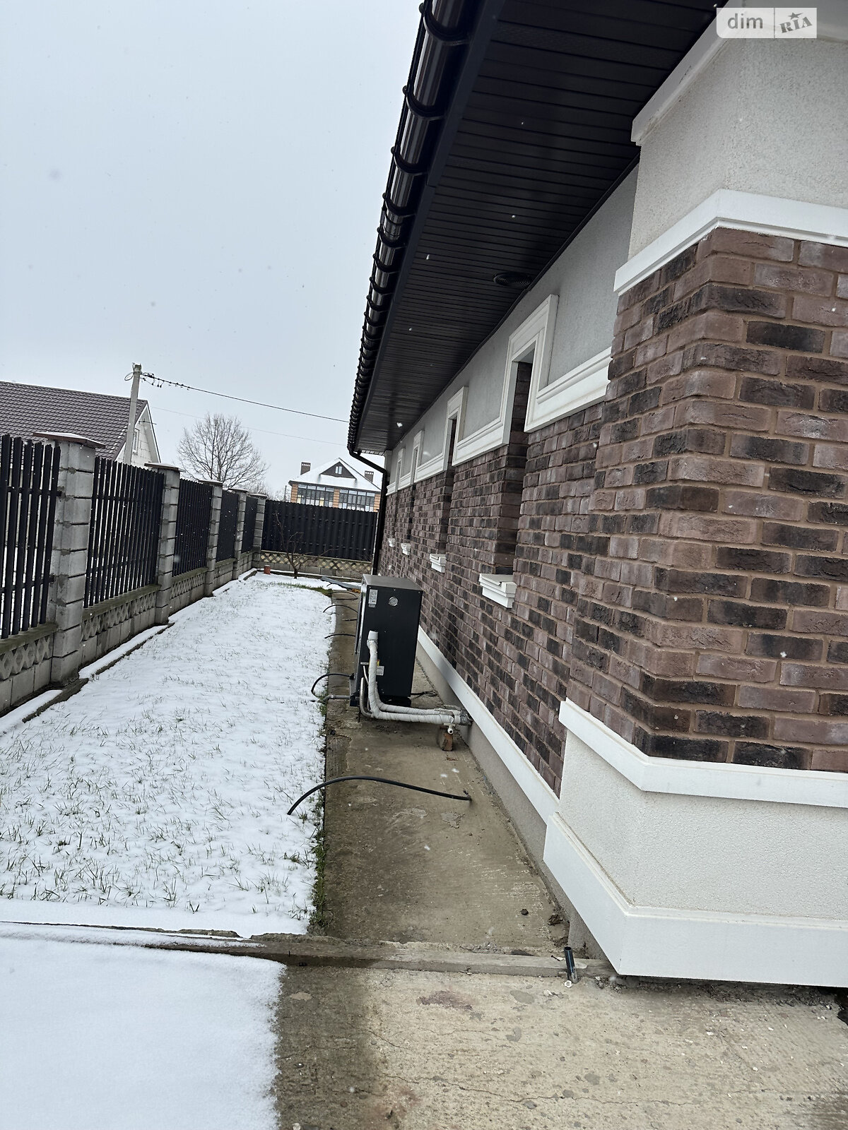 одноэтажный дом с гаражом, 223 кв. м, кирпич. Продажа в Фонтанке фото 1 одноэтажный дом с гаражом, 223 кв. м, кирпич. Продажа в Фонтанке фото 1