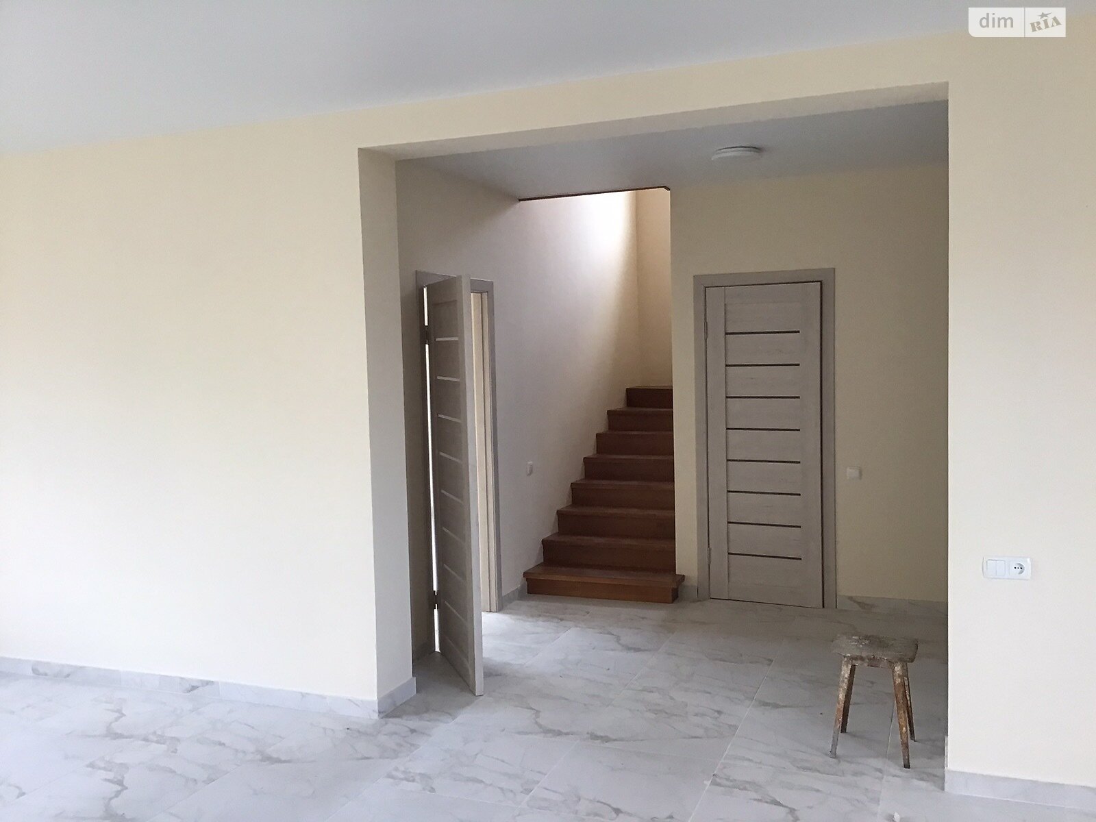 двоповерховий будинок з опаленням, 156.2 кв. м, газобетон. Продаж у Фонтанці фото 1 двоповерховий будинок з опаленням, 156.2 кв. м, газобетон. Продаж у Фонтанці фото 1