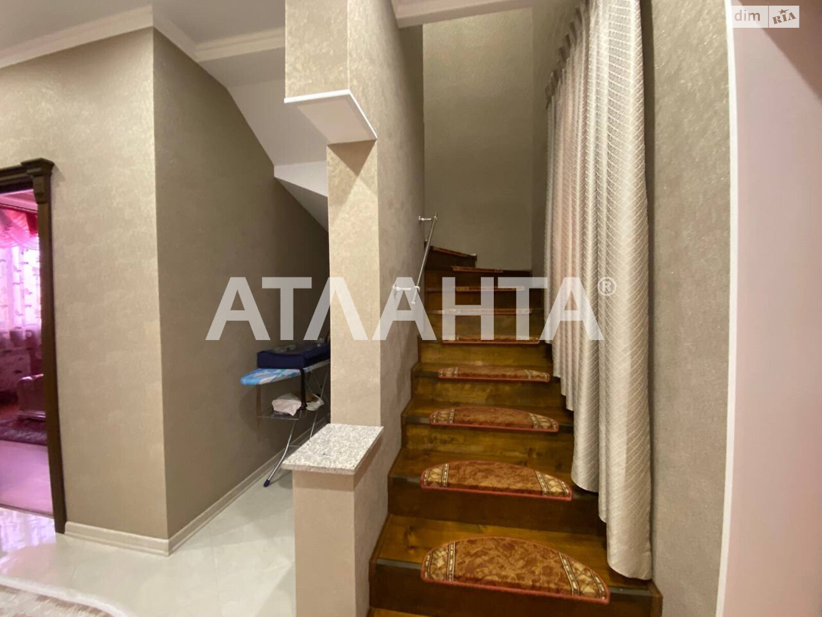 двоповерховий будинок бесідка, 166.1 кв. м, кирпич. Продаж у Фонтанці фото 1 двоповерховий будинок бесідка, 166.1 кв. м, кирпич. Продаж у Фонтанці фото 1