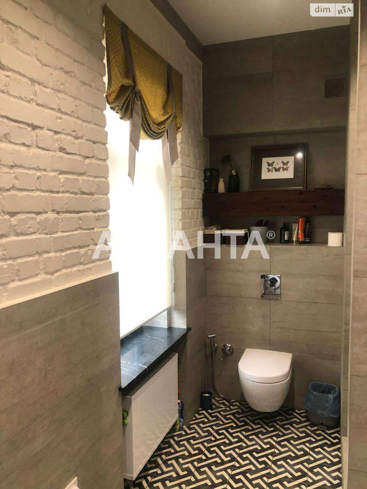 двоповерховий будинок бесідка, 285 кв. м, кирпич. Продаж у Фонтанці фото 1 двоповерховий будинок бесідка, 285 кв. м, кирпич. Продаж у Фонтанці фото 1