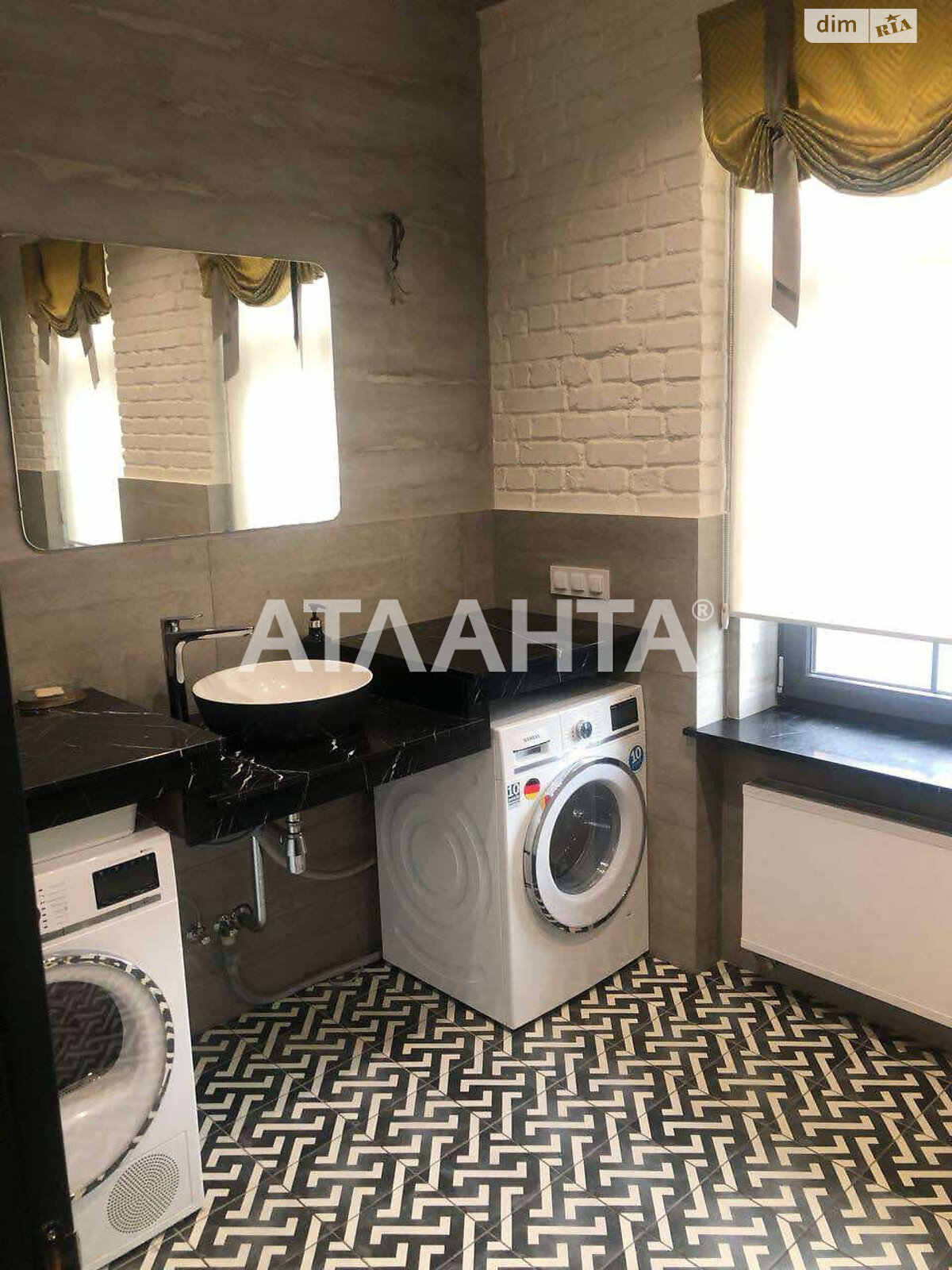 двоповерховий будинок бесідка, 285 кв. м, кирпич. Продаж у Фонтанці фото 1 двоповерховий будинок бесідка, 285 кв. м, кирпич. Продаж у Фонтанці фото 1