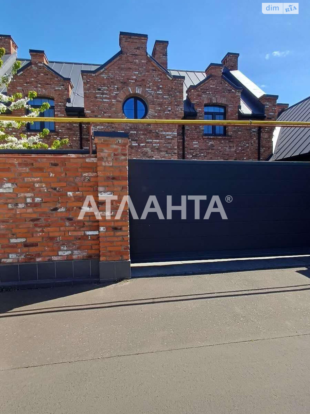 двоповерховий будинок бесідка, 285 кв. м, кирпич. Продаж у Фонтанці фото 1 двоповерховий будинок бесідка, 285 кв. м, кирпич. Продаж у Фонтанці фото 1