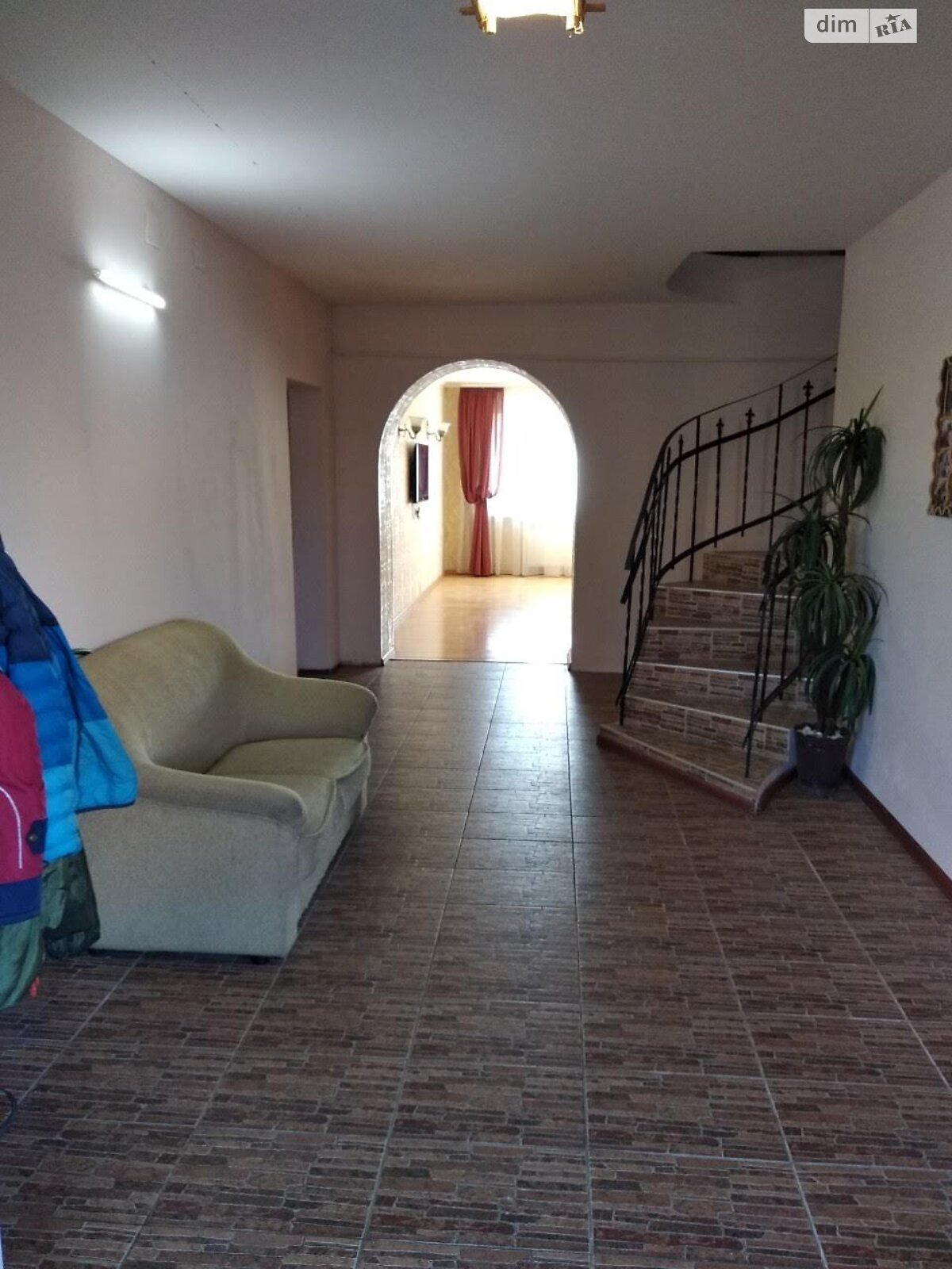 двоповерховий будинок з гаражем, 345.6 кв. м, ракушняк. Продаж у Фонтанці фото 1 двоповерховий будинок з гаражем, 345.6 кв. м, ракушняк. Продаж у Фонтанці фото 1