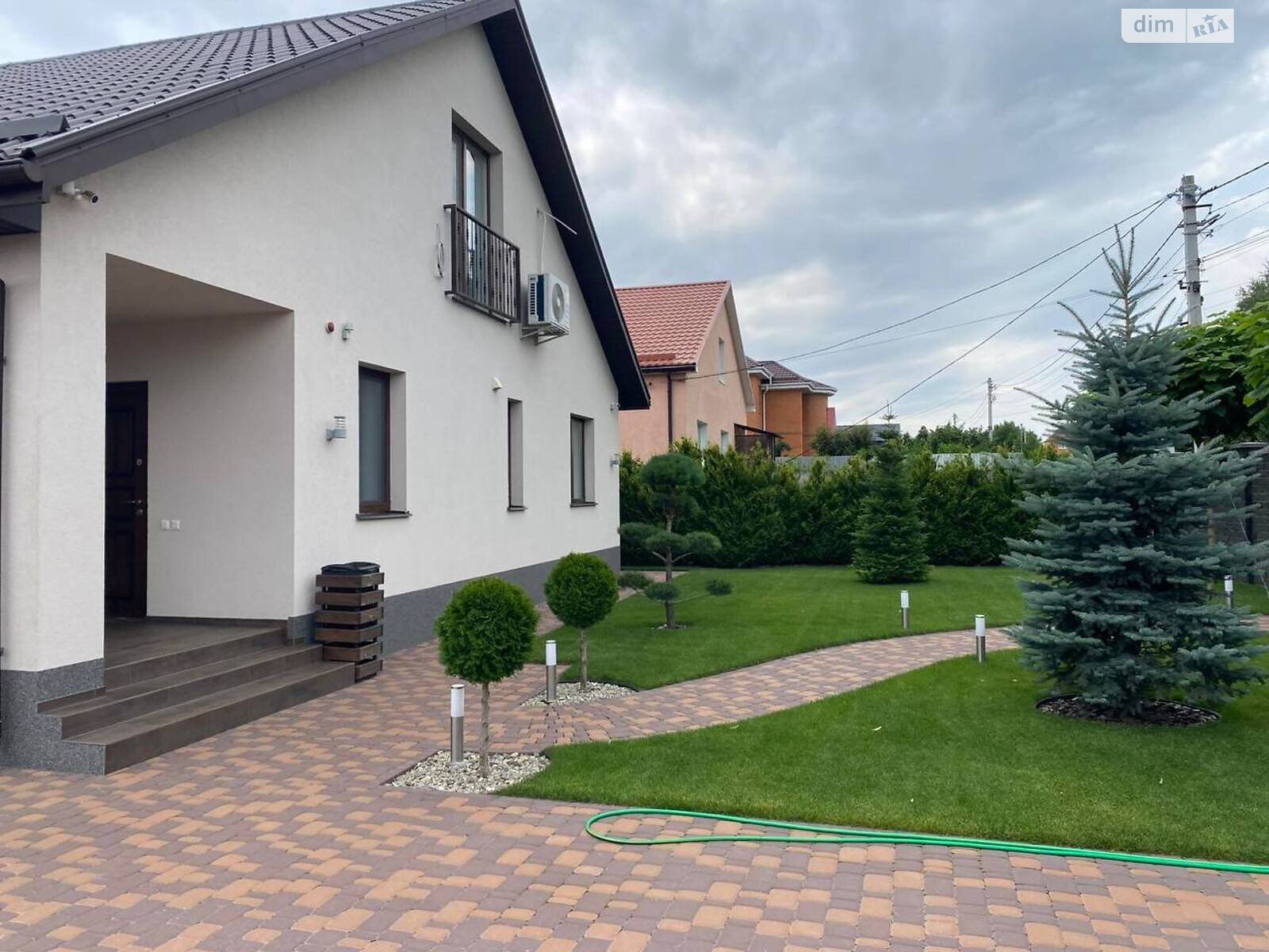 двухэтажный дом с гаражом, 204 кв. м, кирпич. Продажа в Фурсах фото 1