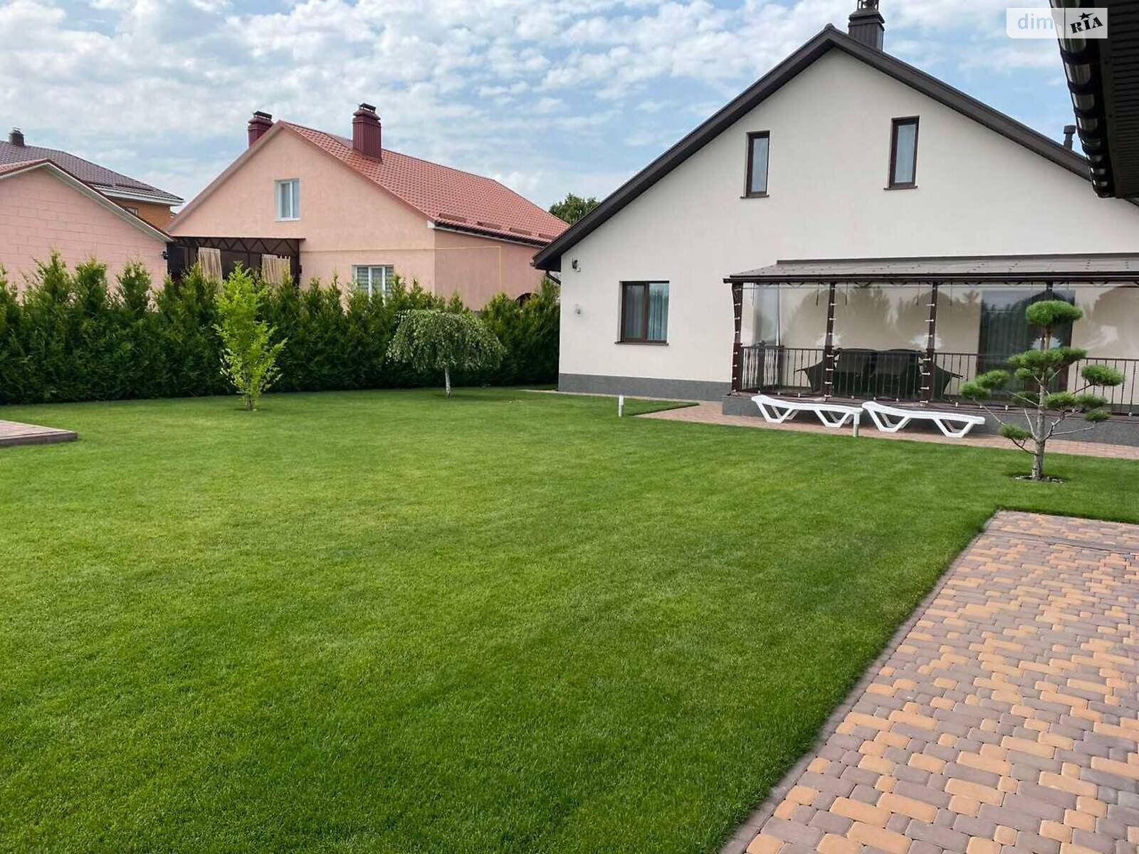 двухэтажный дом с гаражом, 204 кв. м, кирпич. Продажа в Фурсах фото 1