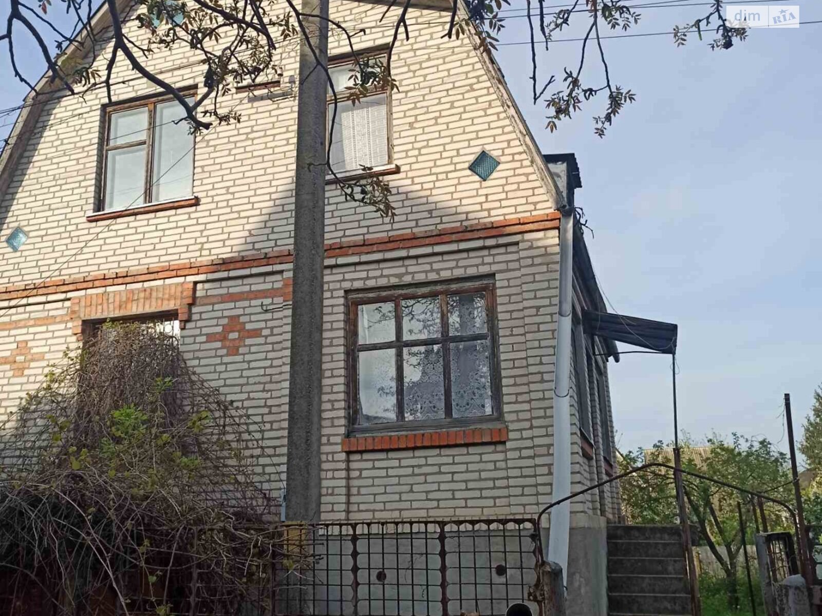 триповерховий будинок з гаражем, 82 кв. м, цегла. Продаж у Фурсах фото 1 триповерховий будинок з гаражем, 82 кв. м, цегла. Продаж у Фурсах фото 1