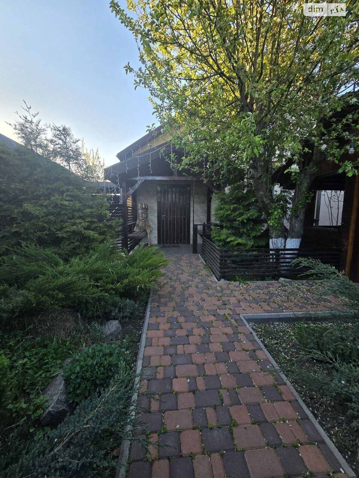 двоповерховий будинок з гаражем, 80 кв. м, цегла. Продаж у Фурсах фото 1 двоповерховий будинок з гаражем, 80 кв. м, цегла. Продаж у Фурсах фото 1