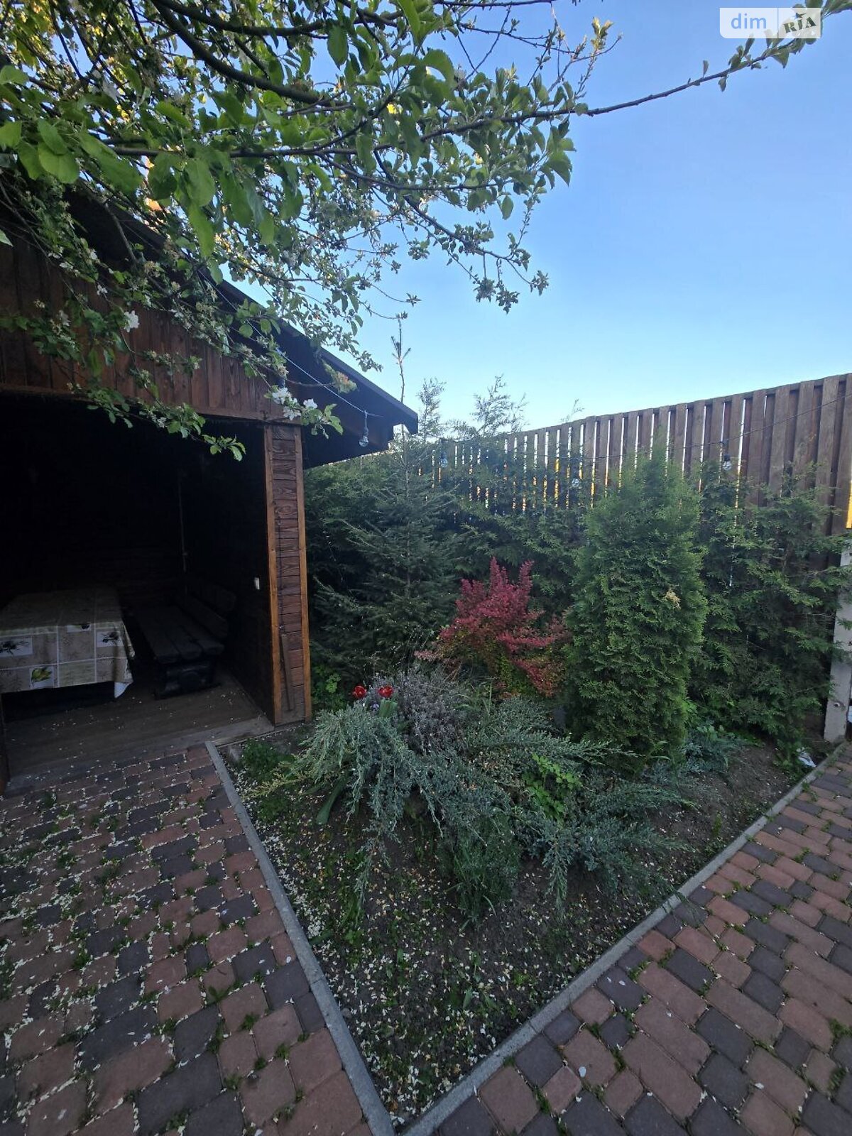 двоповерховий будинок з гаражем, 80 кв. м, цегла. Продаж у Фурсах фото 1 двоповерховий будинок з гаражем, 80 кв. м, цегла. Продаж у Фурсах фото 1