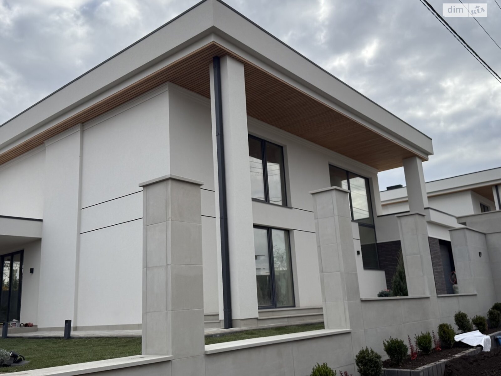 двухэтажный дом с гаражом, 240 кв. м, керамический блок. Продажа в Гаях-Гречинских фото 1