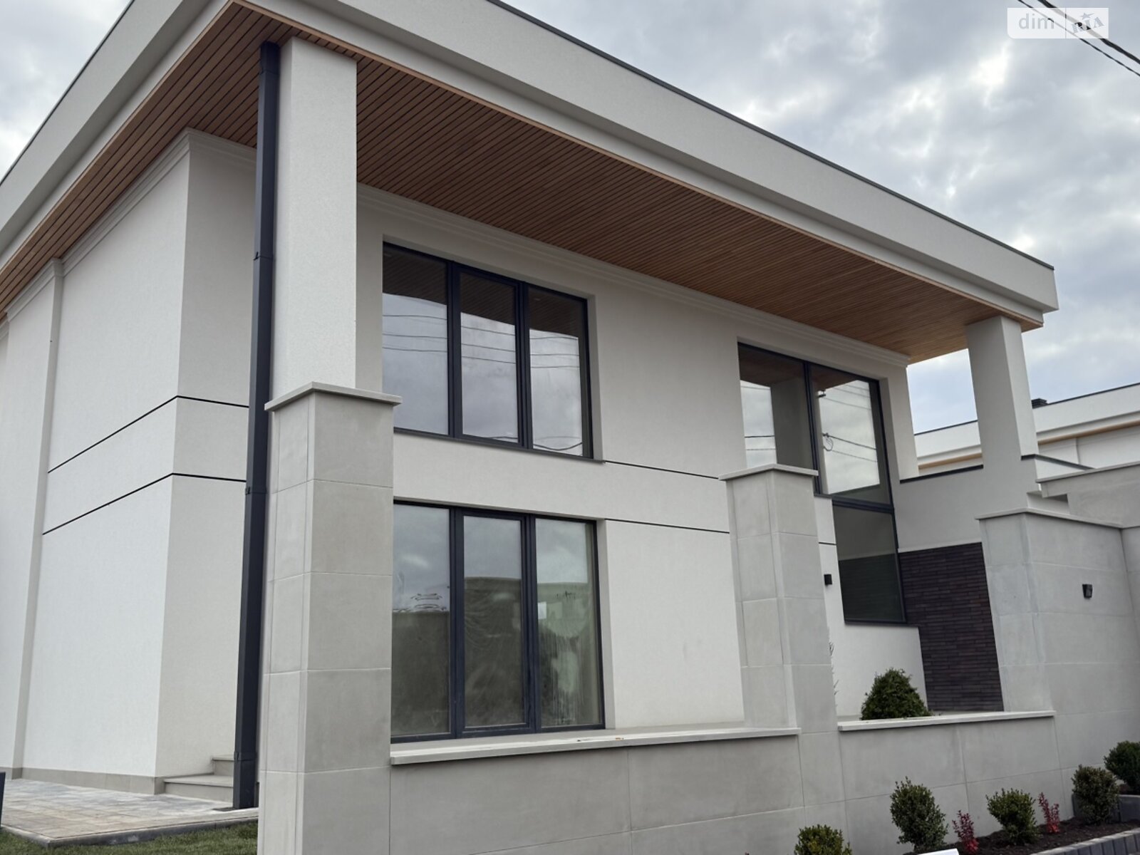 двухэтажный дом с гаражом, 240 кв. м, керамический блок. Продажа в Гаях-Гречинских фото 1