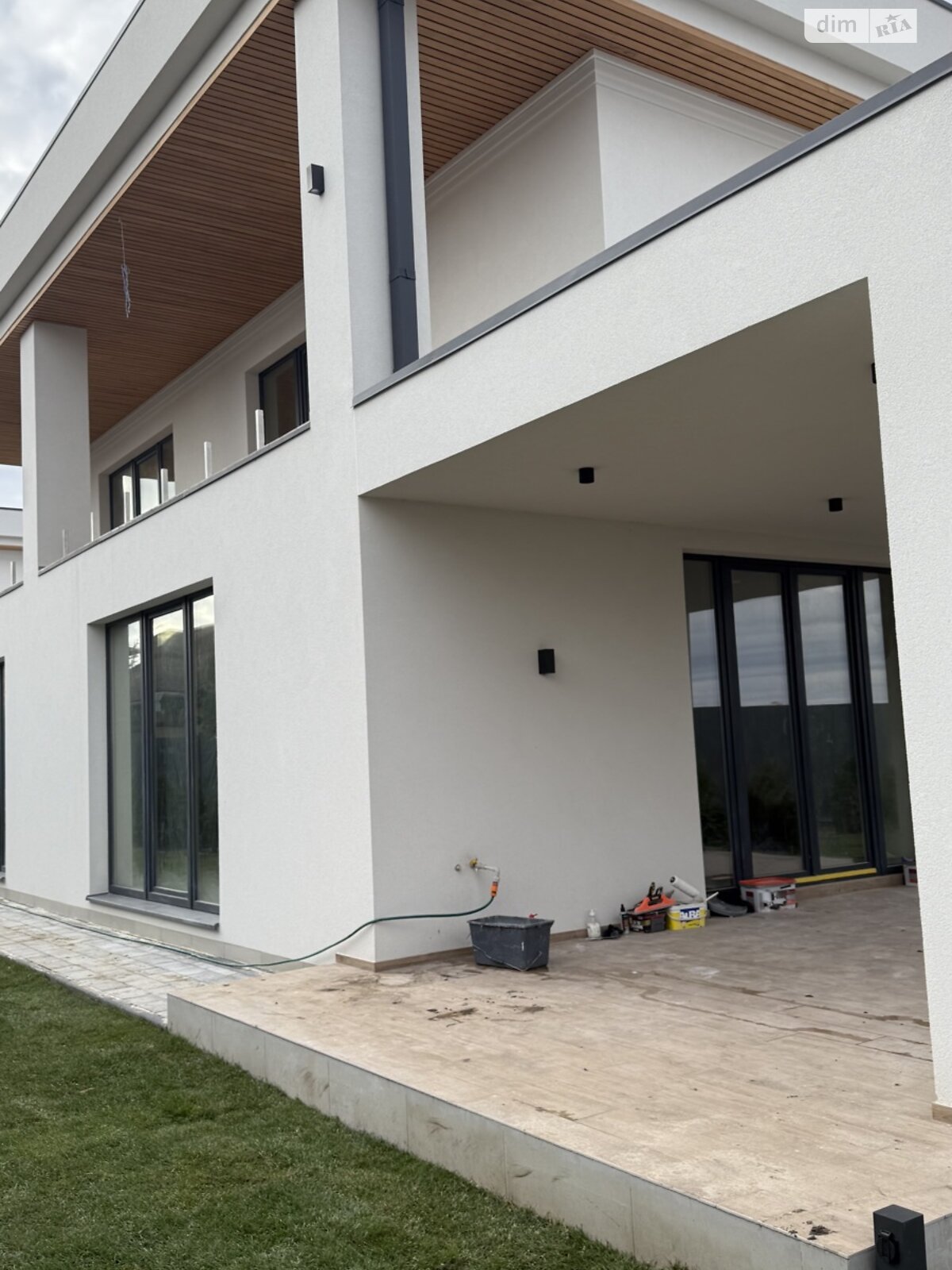 двухэтажный дом с гаражом, 240 кв. м, керамический блок. Продажа в Гаях-Гречинских фото 1