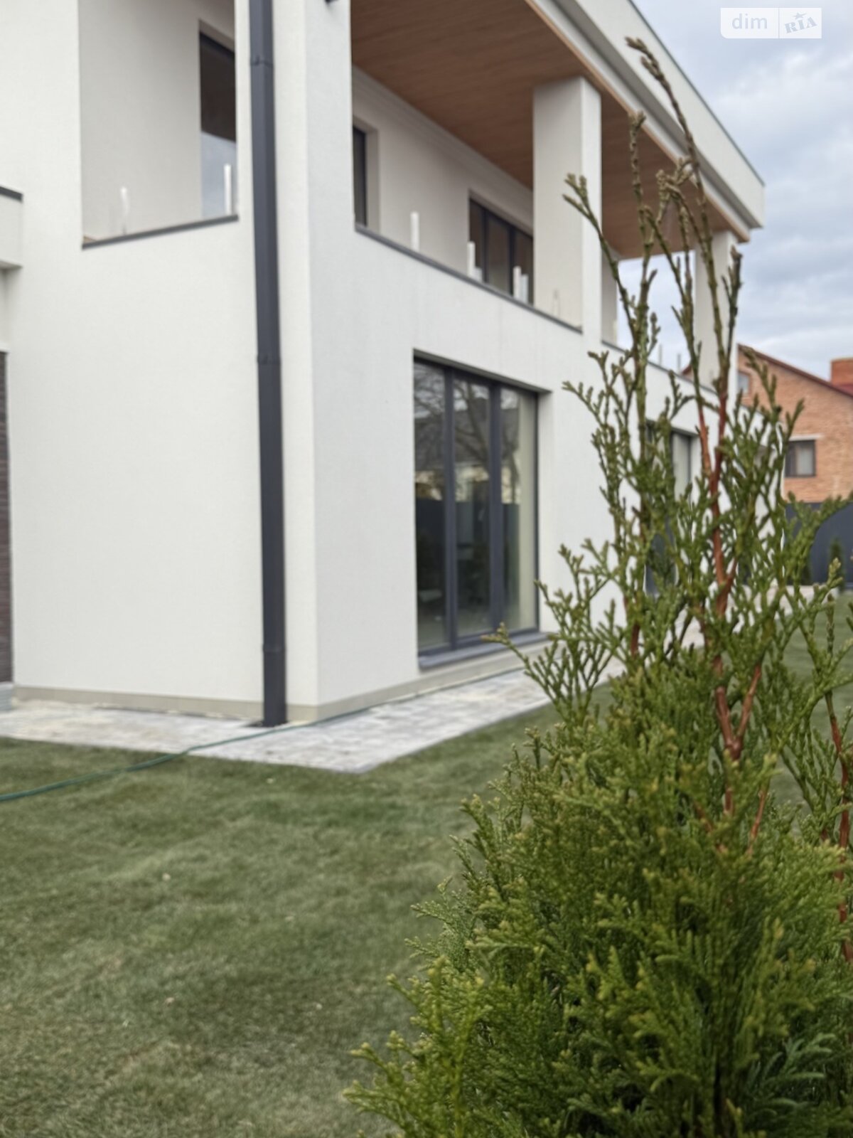 двухэтажный дом с гаражом, 240 кв. м, керамический блок. Продажа в Гаях-Гречинских фото 1