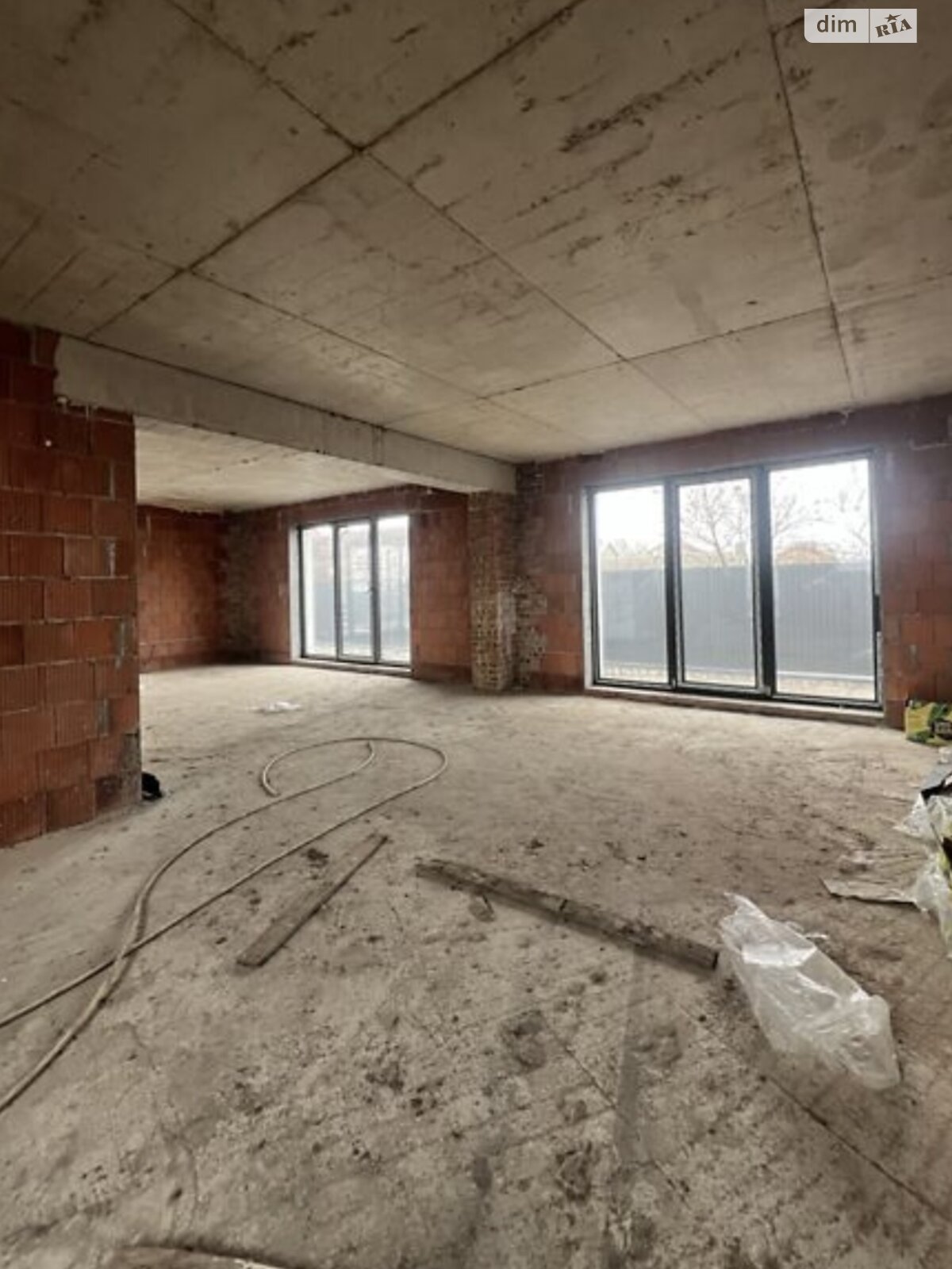 двухэтажный дом с гаражом, 240 кв. м, керамический блок. Продажа в Гаях-Гречинских фото 1