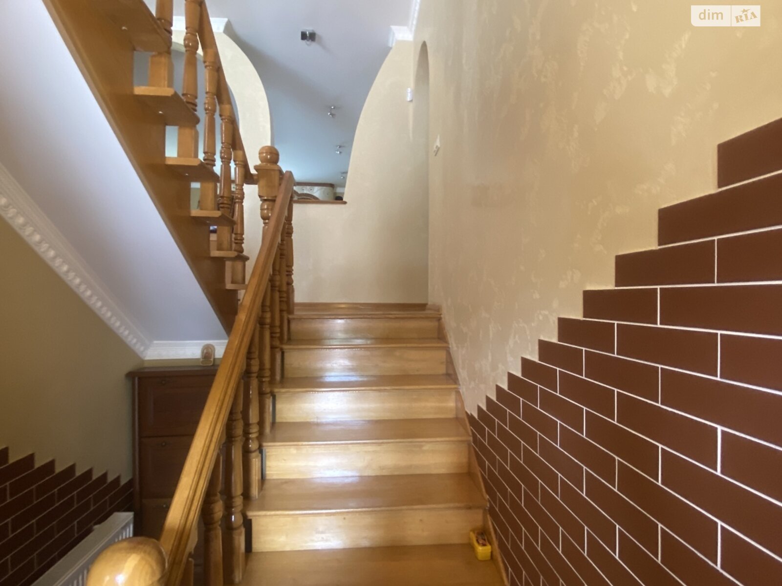 двоповерховий будинок, 220 кв. м, цегла. Продаж у Гаях-Гречинських фото 1 двоповерховий будинок, 220 кв. м, цегла. Продаж у Гаях-Гречинських фото 1