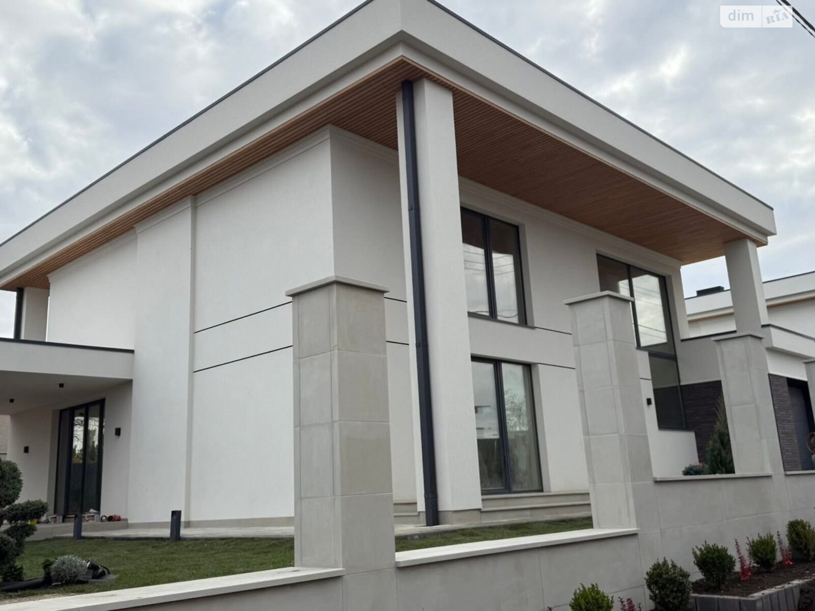 двоповерховий будинок з гаражем, 240 кв. м, кирпич. Продаж у Гаях-Гречинських фото 1