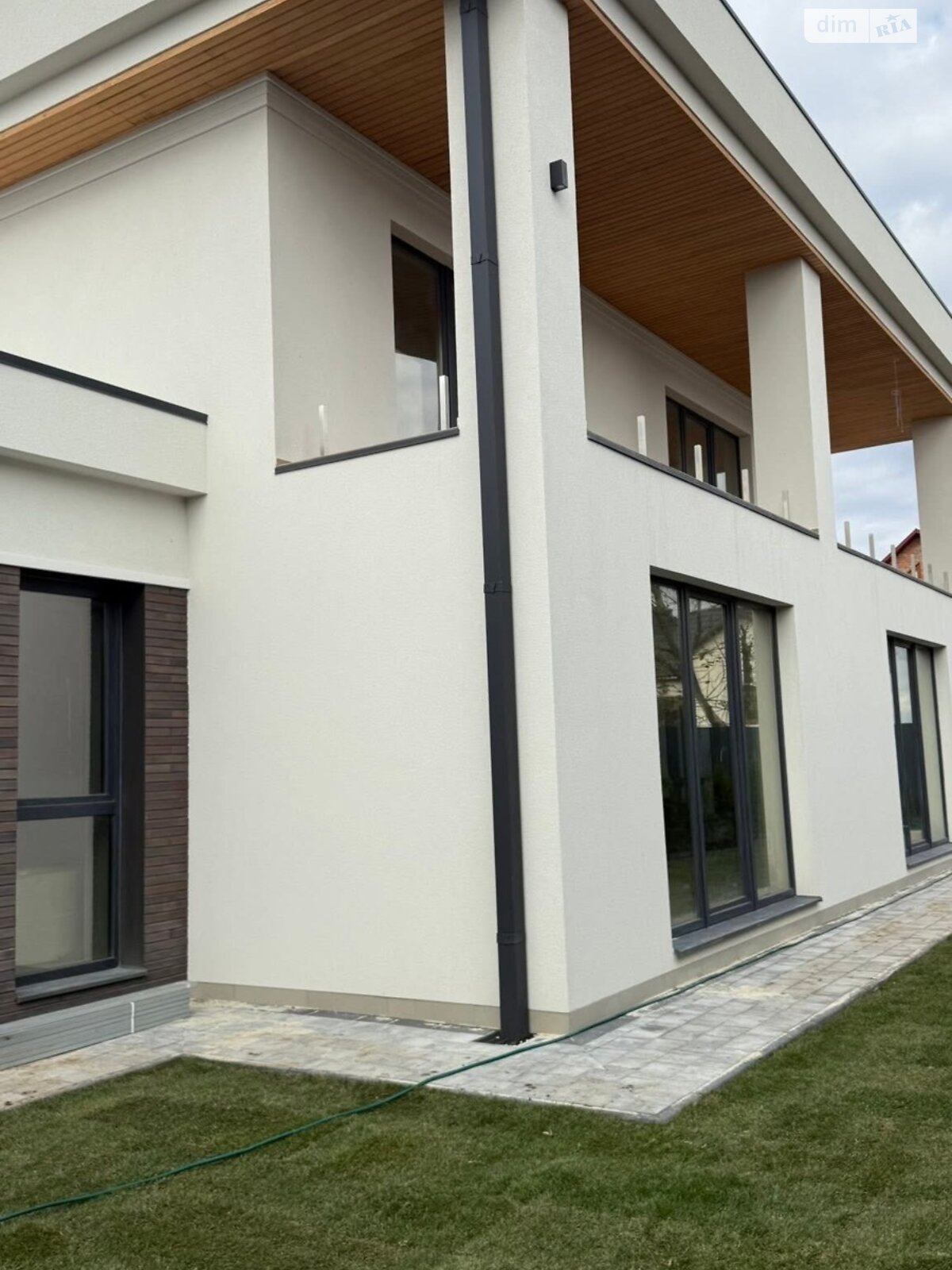 двоповерховий будинок з гаражем, 240 кв. м, кирпич. Продаж у Гаях-Гречинських фото 1