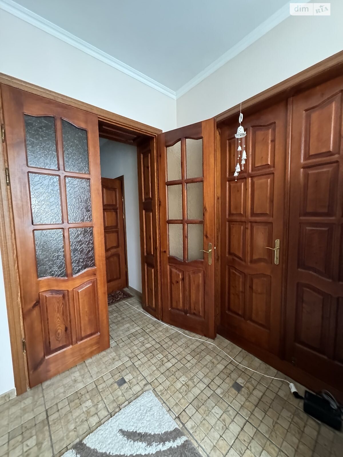 трехэтажный дом с гаражом, 500 кв. м, кирпич. Продажа в Гаях Ходоровских фото 1 трехэтажный дом с гаражом, 500 кв. м, кирпич. Продажа в Гаях Ходоровских фото 1