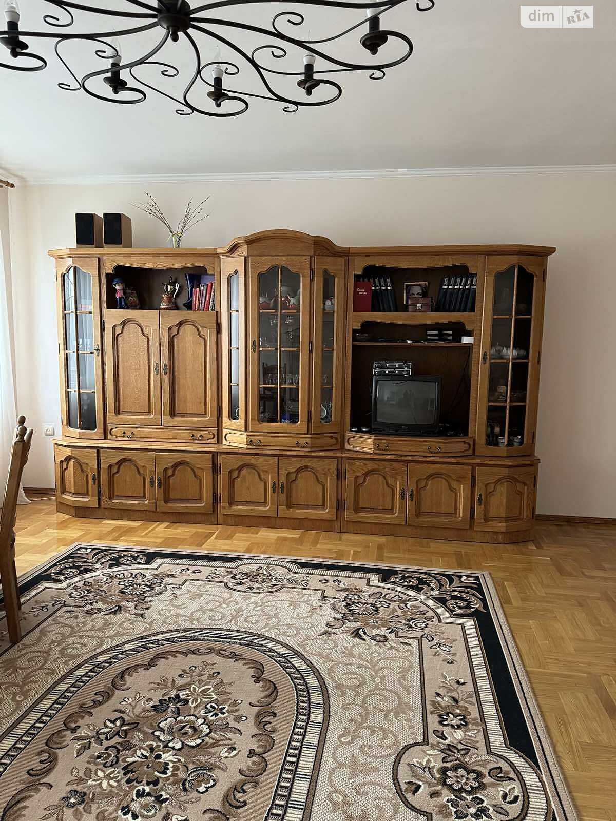 трехэтажный дом с гаражом, 500 кв. м, кирпич. Продажа в Гаях Ходоровских фото 1 трехэтажный дом с гаражом, 500 кв. м, кирпич. Продажа в Гаях Ходоровских фото 1