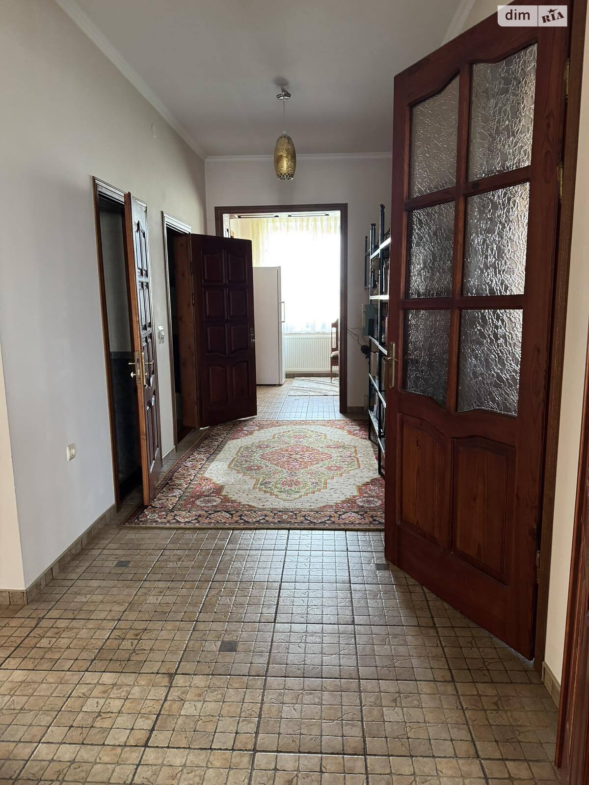 трехэтажный дом с гаражом, 500 кв. м, кирпич. Продажа в Гаях Ходоровских фото 1 трехэтажный дом с гаражом, 500 кв. м, кирпич. Продажа в Гаях Ходоровских фото 1