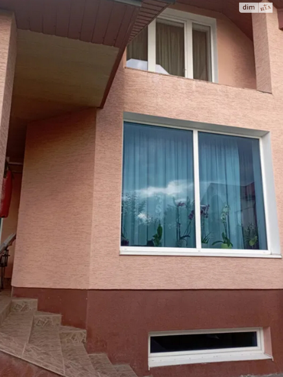 триповерховий будинок, 349 кв. м, цегла. Продаж у Гаях Ходоровських фото 1 триповерховий будинок, 349 кв. м, цегла. Продаж у Гаях Ходоровських фото 1