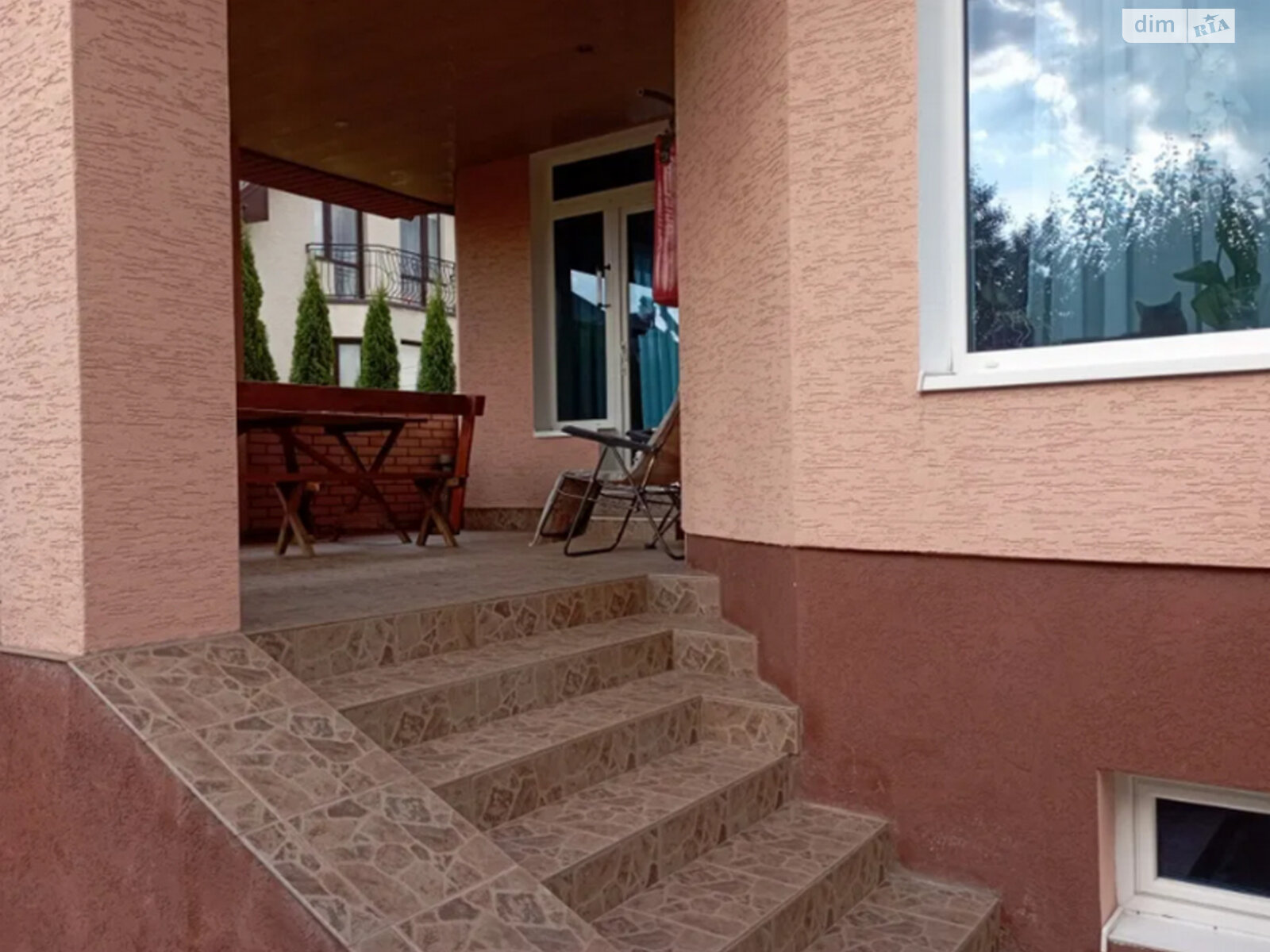триповерховий будинок, 349 кв. м, цегла. Продаж у Гаях Ходоровських фото 1 триповерховий будинок, 349 кв. м, цегла. Продаж у Гаях Ходоровських фото 1