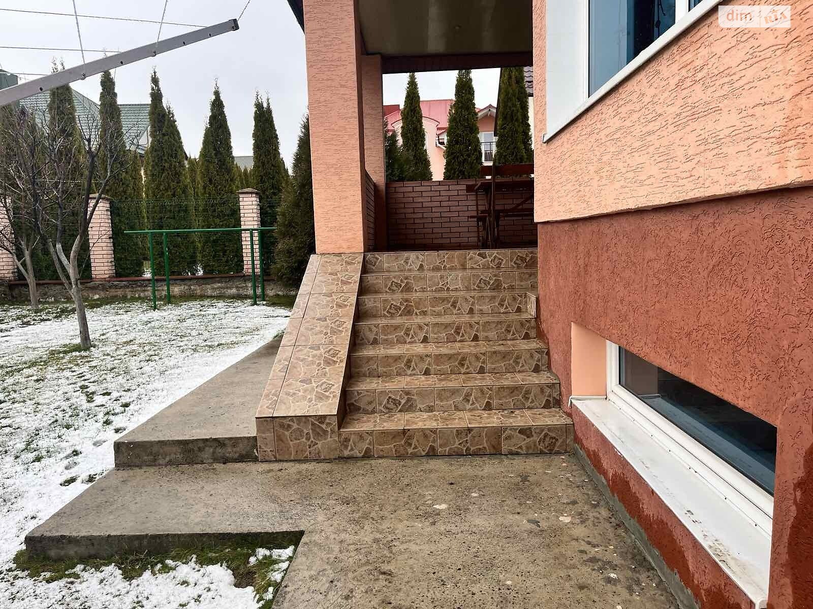 триповерховий будинок, 349 кв. м, цегла. Продаж у Гаях Ходоровських фото 1 триповерховий будинок, 349 кв. м, цегла. Продаж у Гаях Ходоровських фото 1