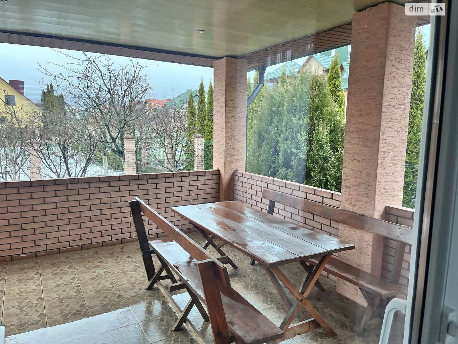 триповерховий будинок, 349 кв. м, цегла. Продаж у Гаях Ходоровських фото 1 триповерховий будинок, 349 кв. м, цегла. Продаж у Гаях Ходоровських фото 1