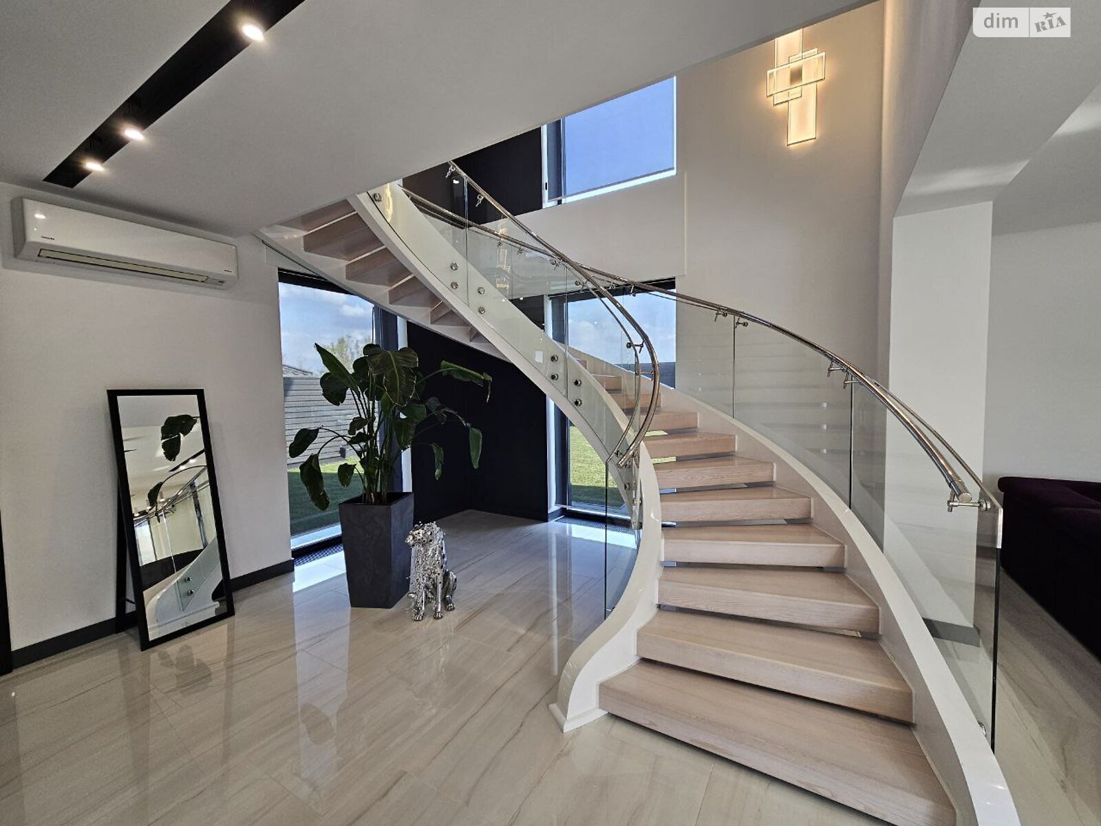двоповерховий будинок, 290 кв. м, цегла. Продаж у Гаях Ходоровських фото 1 двоповерховий будинок, 290 кв. м, цегла. Продаж у Гаях Ходоровських фото 1