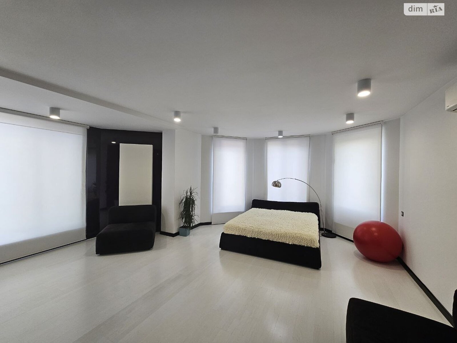 двоповерховий будинок, 290 кв. м, цегла. Продаж у Гаях Ходоровських фото 1 двоповерховий будинок, 290 кв. м, цегла. Продаж у Гаях Ходоровських фото 1
