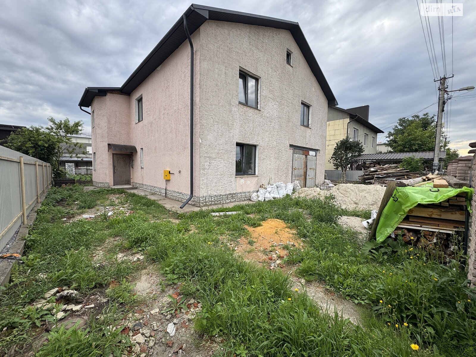 двухэтажный дом с гаражом, 245.9 кв. м, кирпич. Продажа в Гаях-Шевченковских фото 1