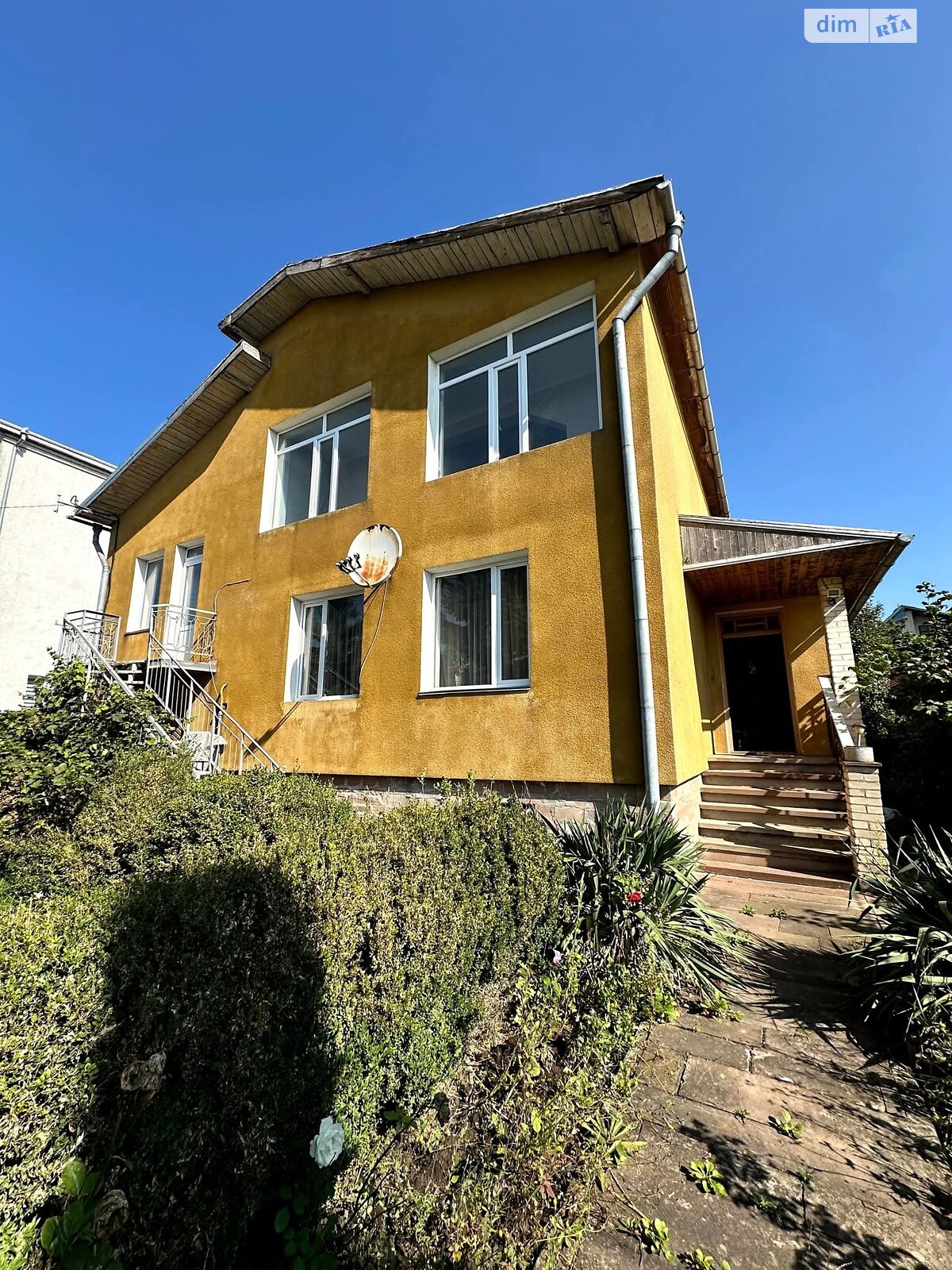 двухэтажный дом с гаражом, 240.1 кв. м, кирпич. Продажа в Гаях-Шевченковских фото 1