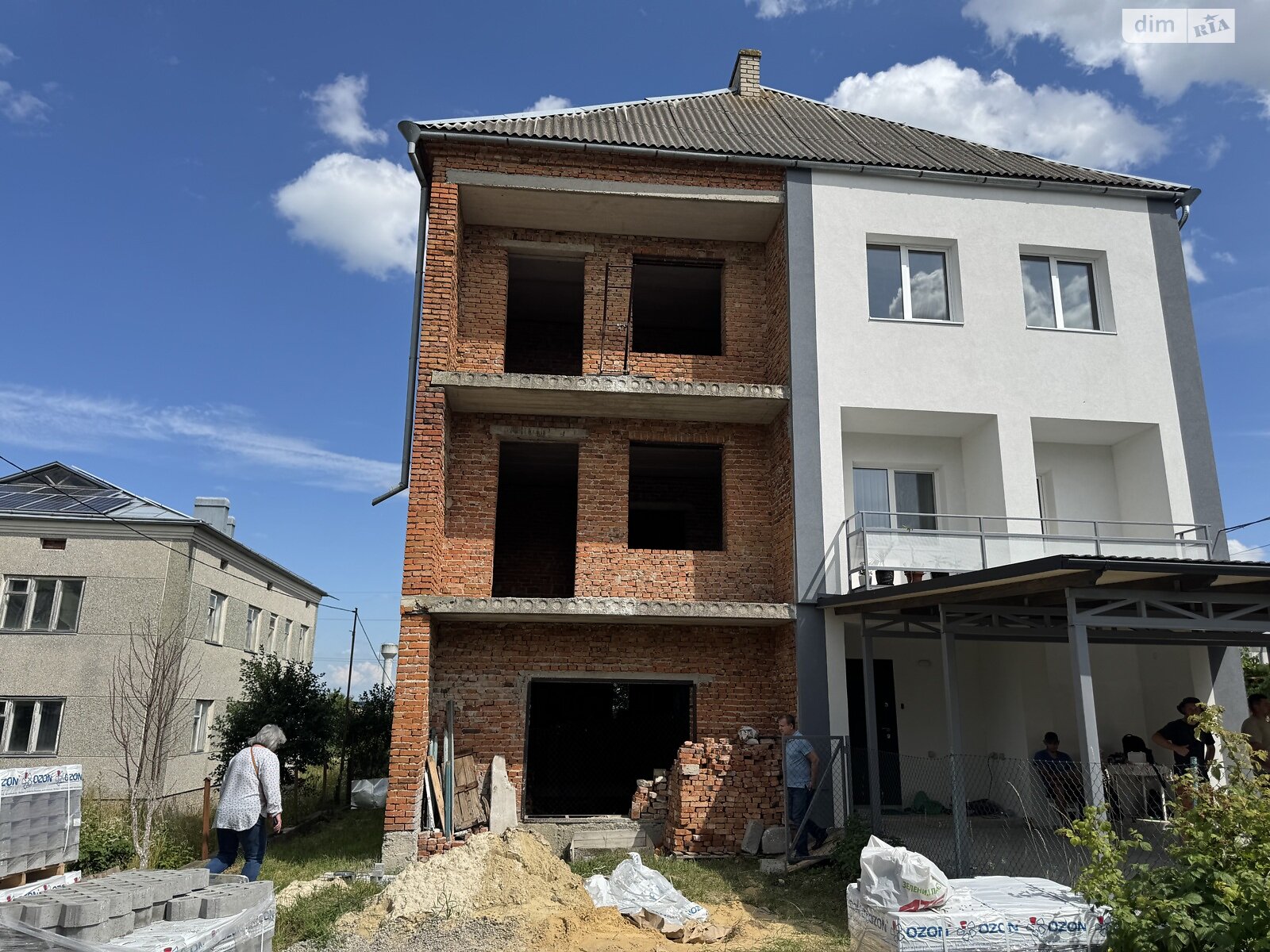 трехэтажный дом с балконом, 185 кв. м, кирпич. Продажа в Гаях-Шевченковских фото 1 трехэтажный дом с балконом, 185 кв. м, кирпич. Продажа в Гаях-Шевченковских фото 1
