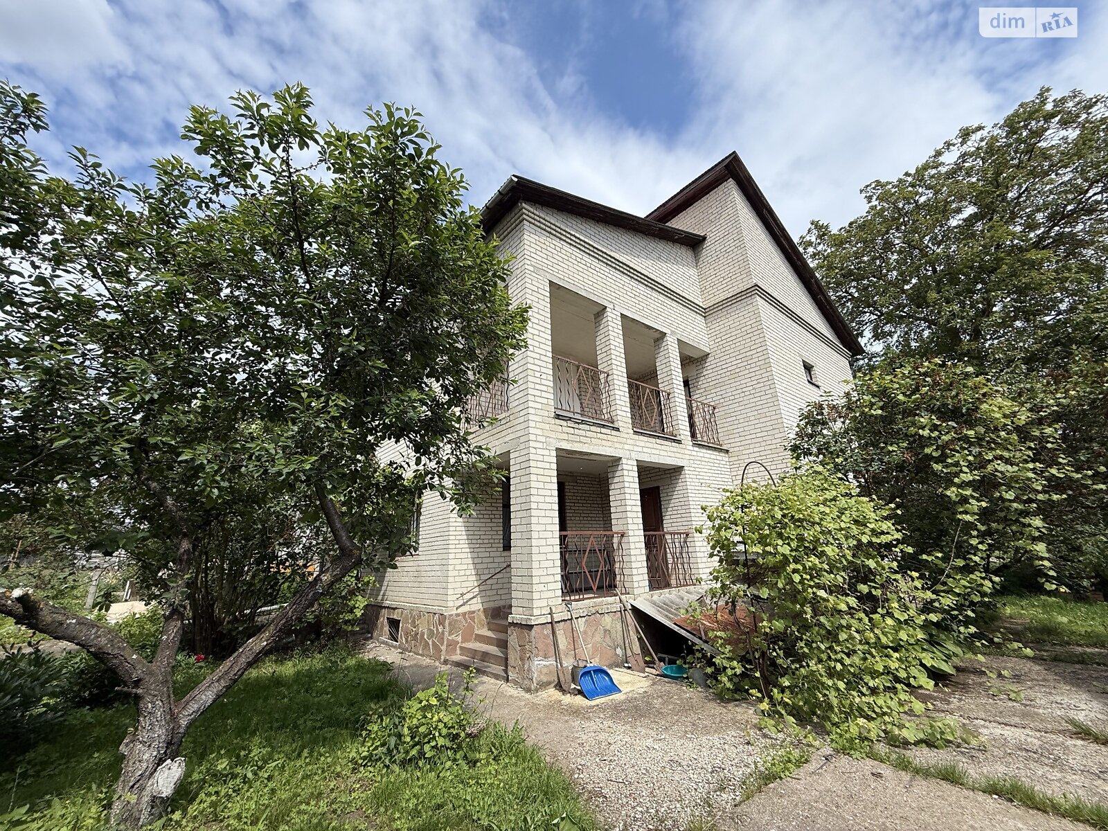 двоповерховий будинок, 298.3 кв. м, цегла. Продаж у Гаях-Шевченківських фото 1 двоповерховий будинок, 298.3 кв. м, цегла. Продаж у Гаях-Шевченківських фото 1