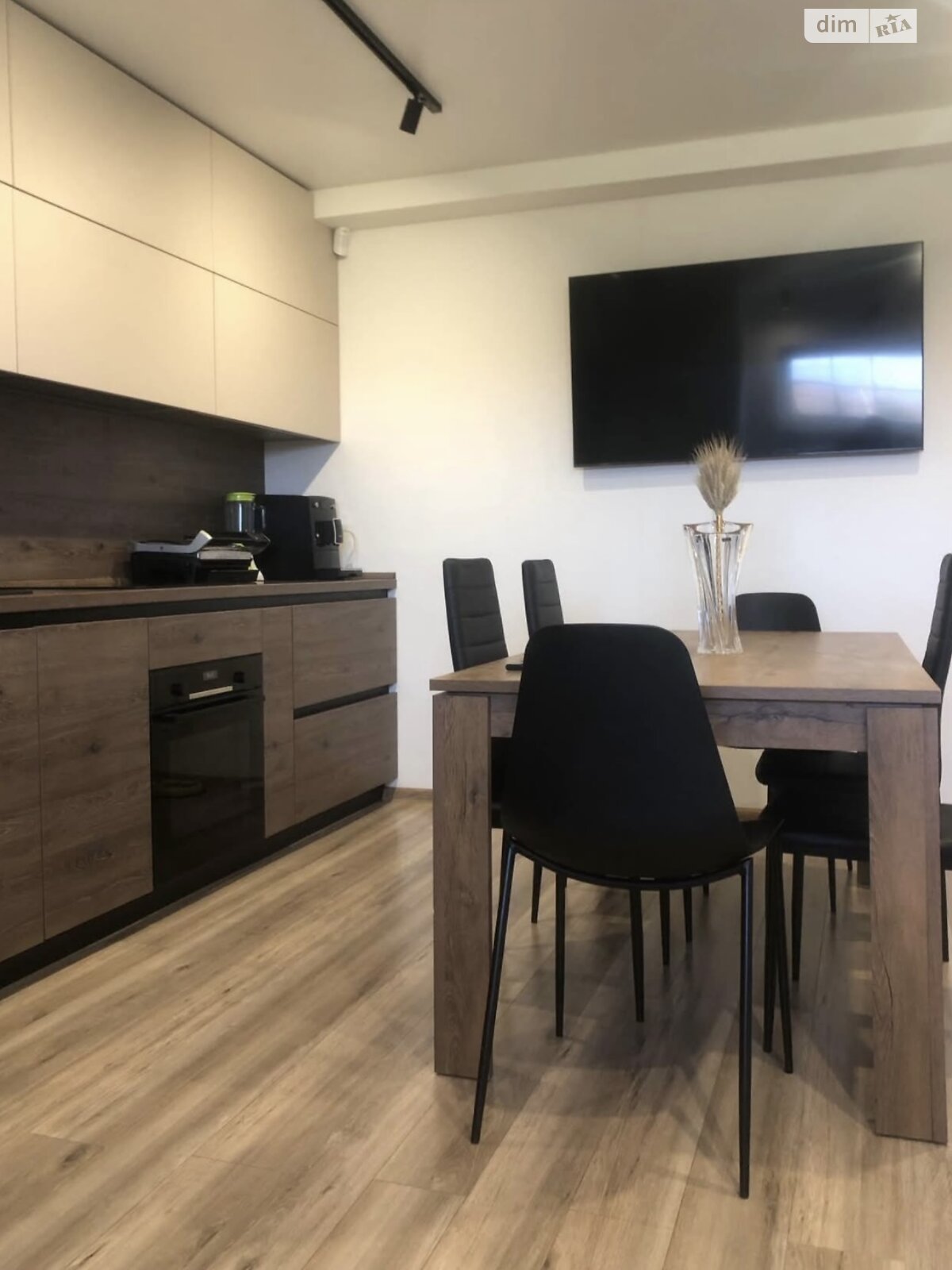 двоповерховий будинок з ремонтом, 200 кв. м, цегла. Продаж у Галочі фото 1 двоповерховий будинок з ремонтом, 200 кв. м, цегла. Продаж у Галочі фото 1