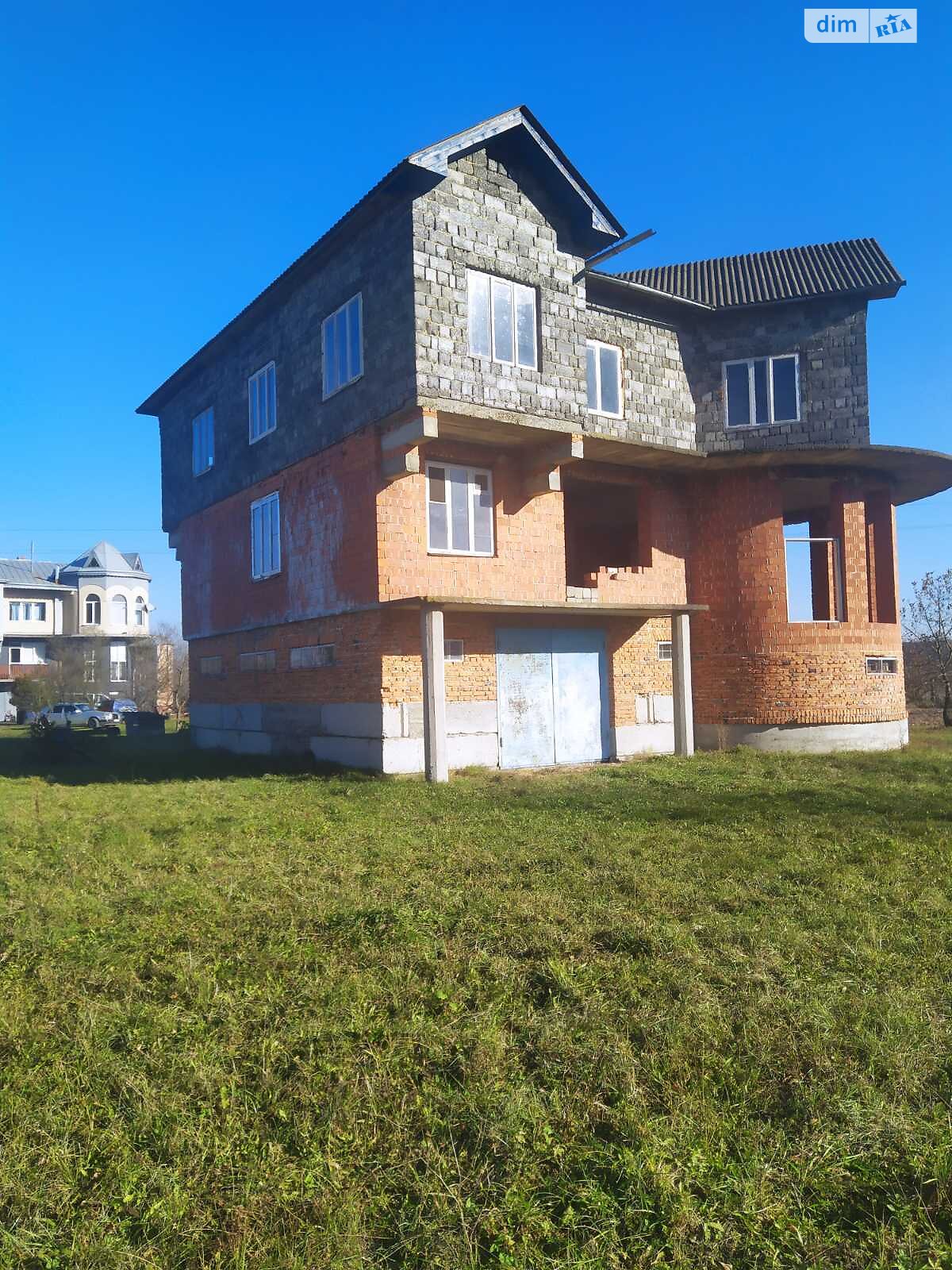 трехэтажный дом с верандой, 350 кв. м, кирпич. Продажа в Ганнусовке фото 1