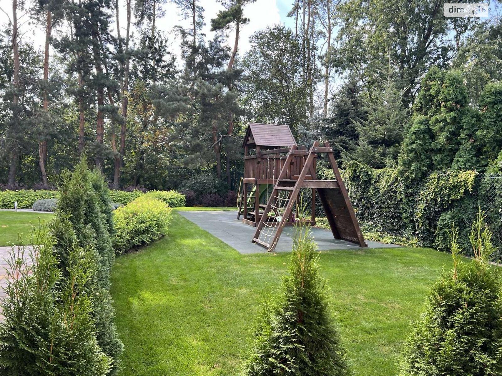 двоповерховий будинок з ремонтом, 248 кв. м, цегла. Продаж у Гатне фото 1 двоповерховий будинок з ремонтом, 248 кв. м, цегла. Продаж у Гатне фото 1
