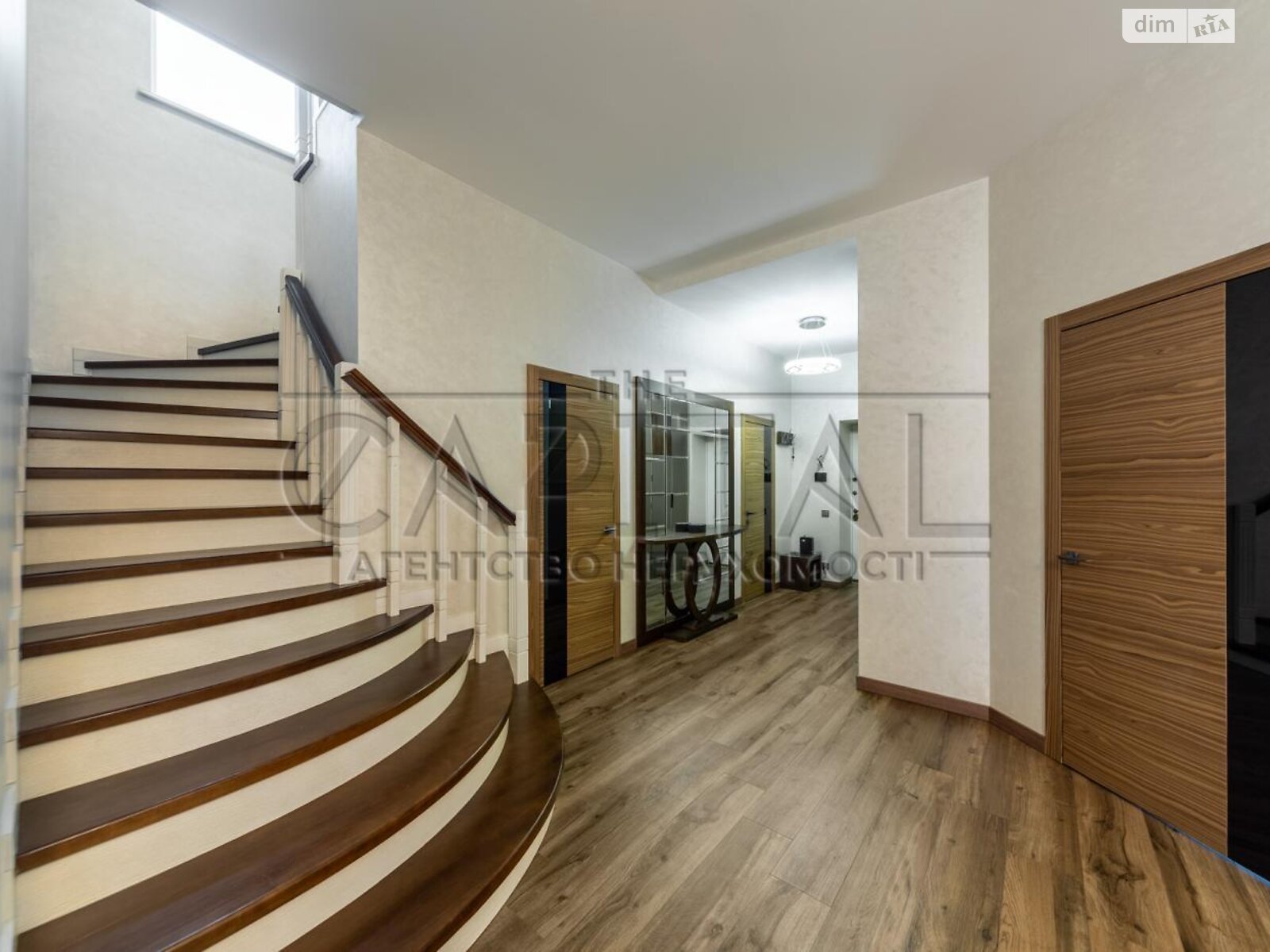 двоповерховий будинок з ремонтом, 248 кв. м, цегла. Продаж у Гатне фото 1 двоповерховий будинок з ремонтом, 248 кв. м, цегла. Продаж у Гатне фото 1