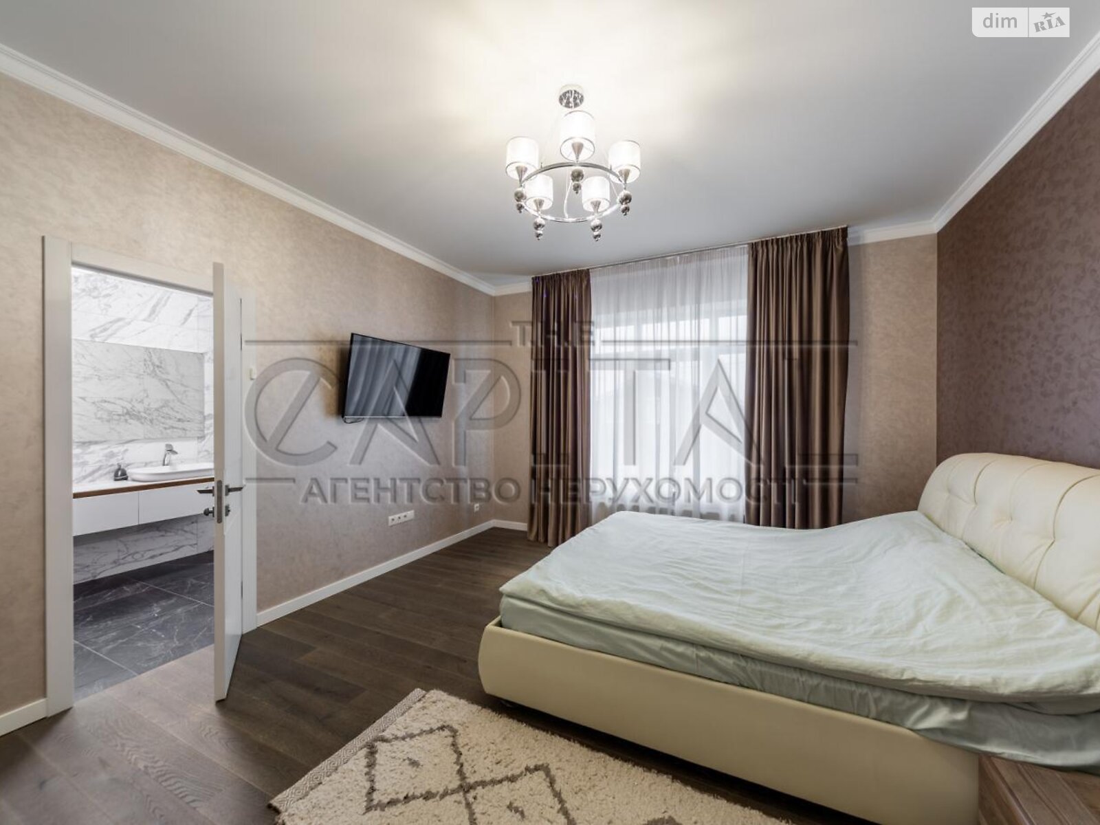 двоповерховий будинок з ремонтом, 248 кв. м, цегла. Продаж у Гатне фото 1 двоповерховий будинок з ремонтом, 248 кв. м, цегла. Продаж у Гатне фото 1
