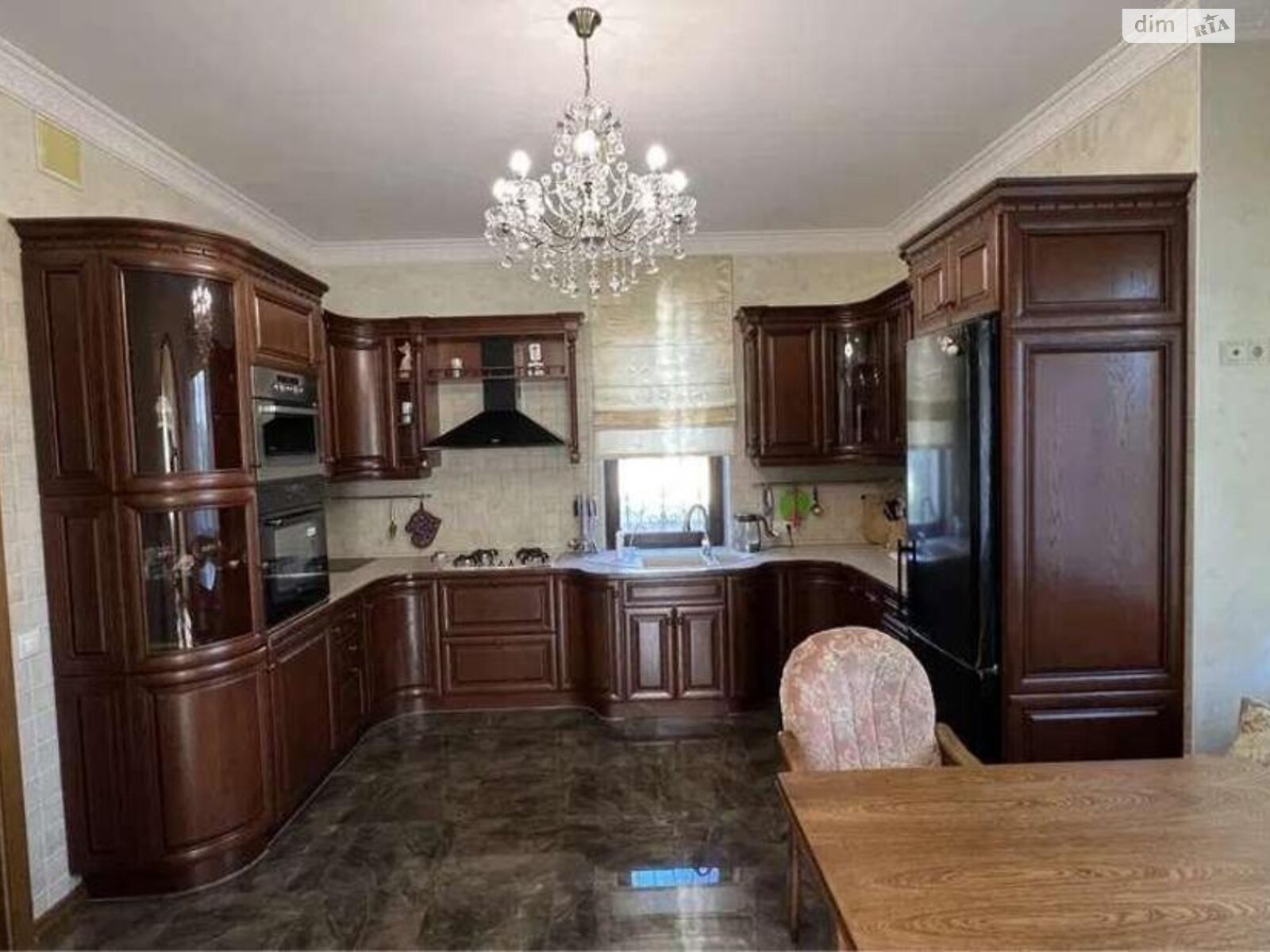 двухэтажный дом с гаражом, 287 кв. м, кирпич. Продажа в Гатном фото 1