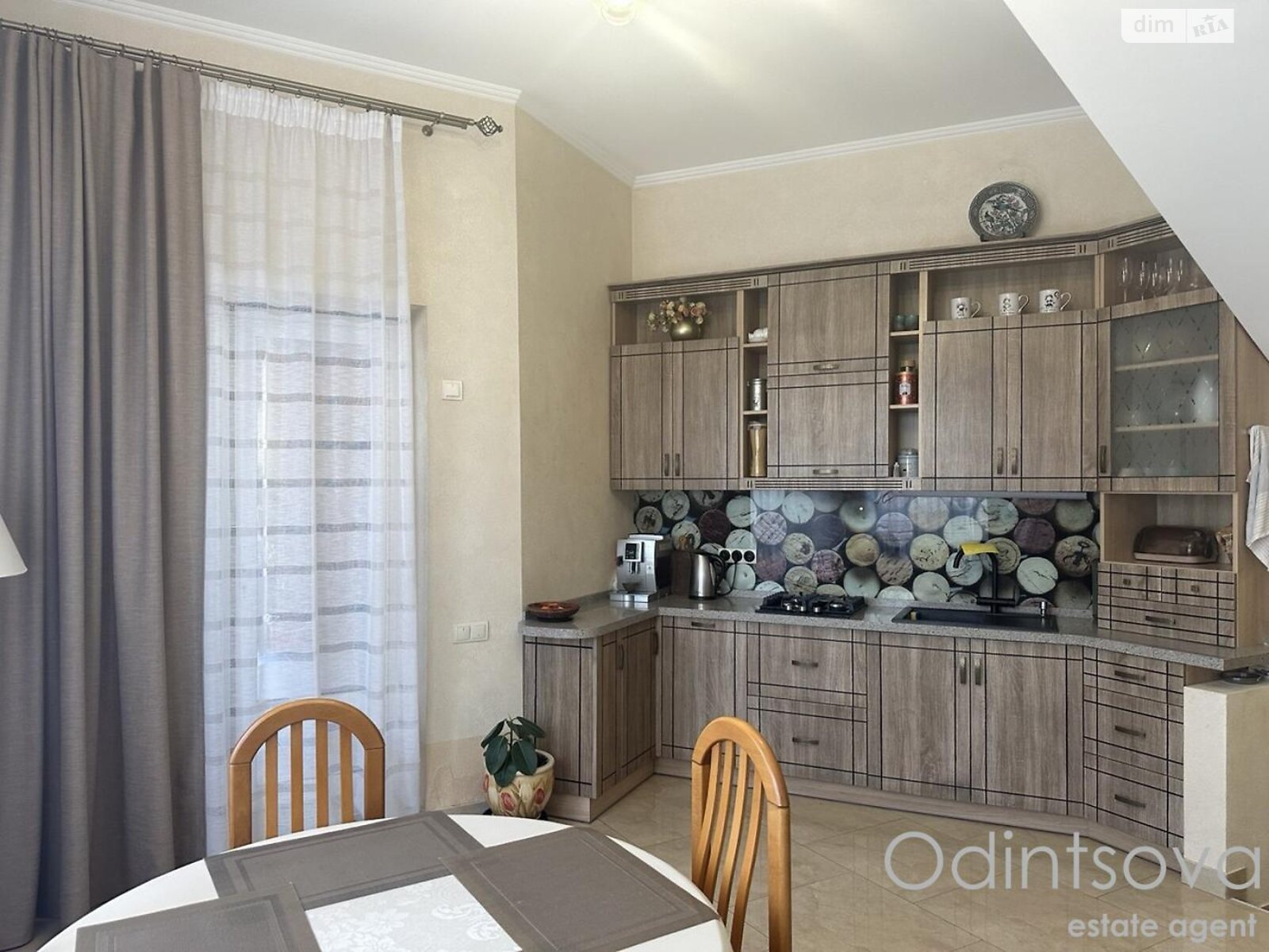 двухэтажный дом с верандой, 260 кв. м, кирпич. Продажа в Гатном фото 1 двухэтажный дом с верандой, 260 кв. м, кирпич. Продажа в Гатном фото 1