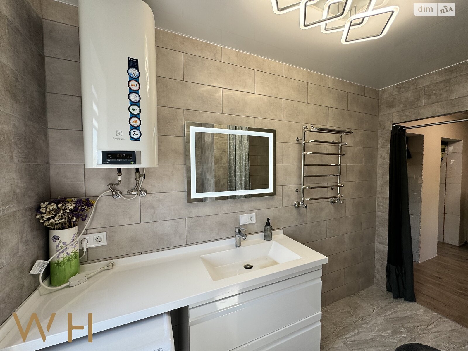 двухэтажный дом с гаражом, 234 кв. м, газобетон. Продажа в Гатном фото 1 двухэтажный дом с гаражом, 234 кв. м, газобетон. Продажа в Гатном фото 1