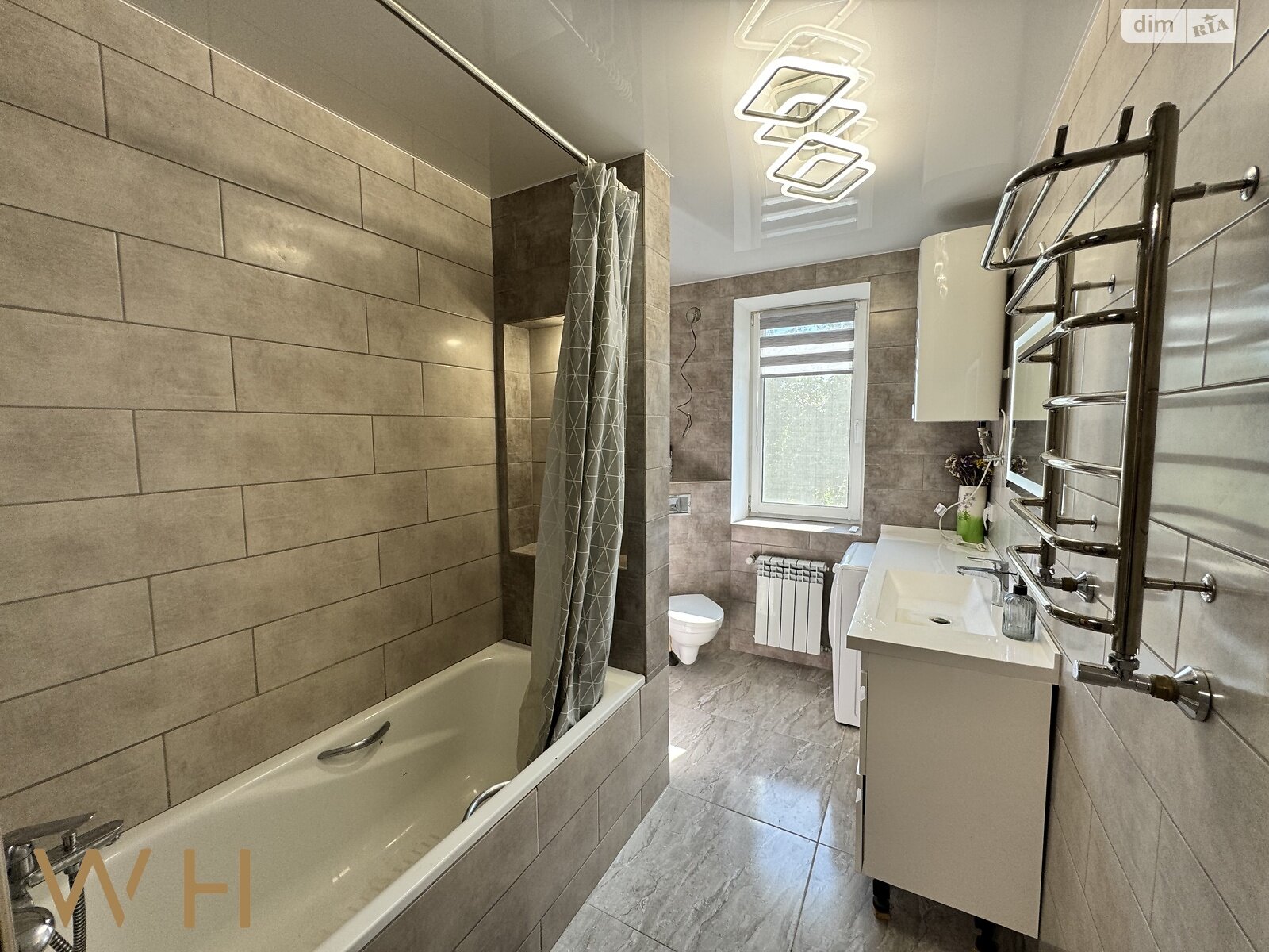 двухэтажный дом с гаражом, 234 кв. м, газобетон. Продажа в Гатном фото 1 двухэтажный дом с гаражом, 234 кв. м, газобетон. Продажа в Гатном фото 1